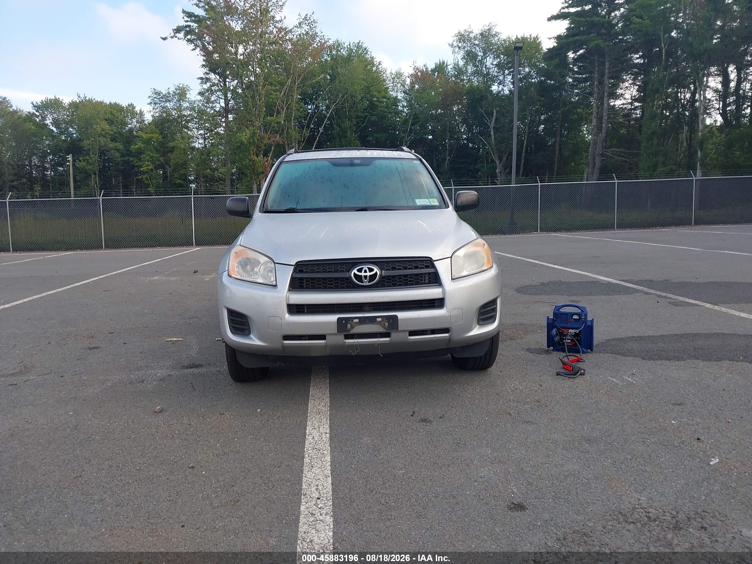 2012 Toyota Rav4   Silver vin: 2T3BF4DVXCW218094