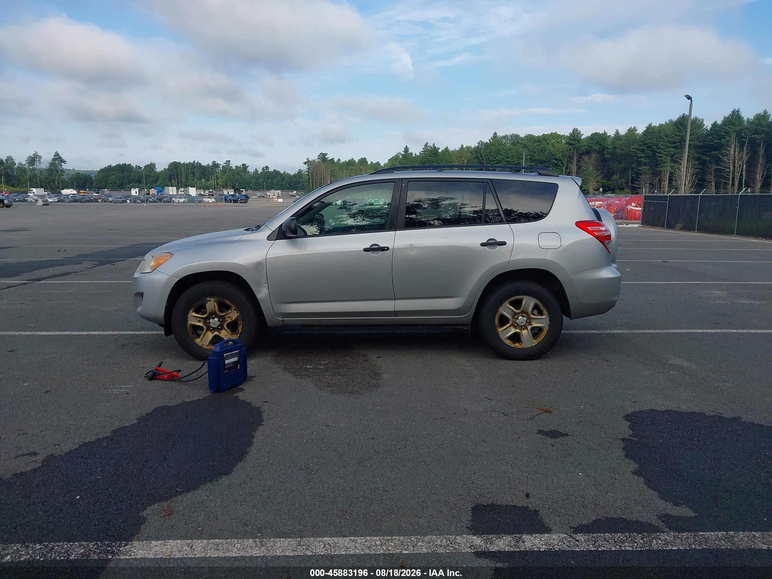 2012 Toyota Rav4   Silver vin: 2T3BF4DVXCW218094