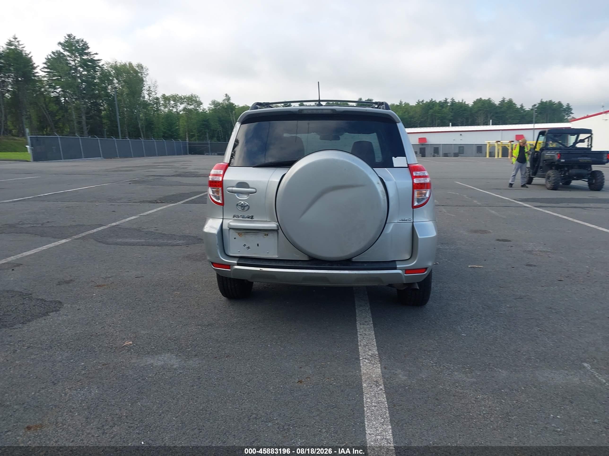 2012 Toyota Rav4   Silver vin: 2T3BF4DVXCW218094