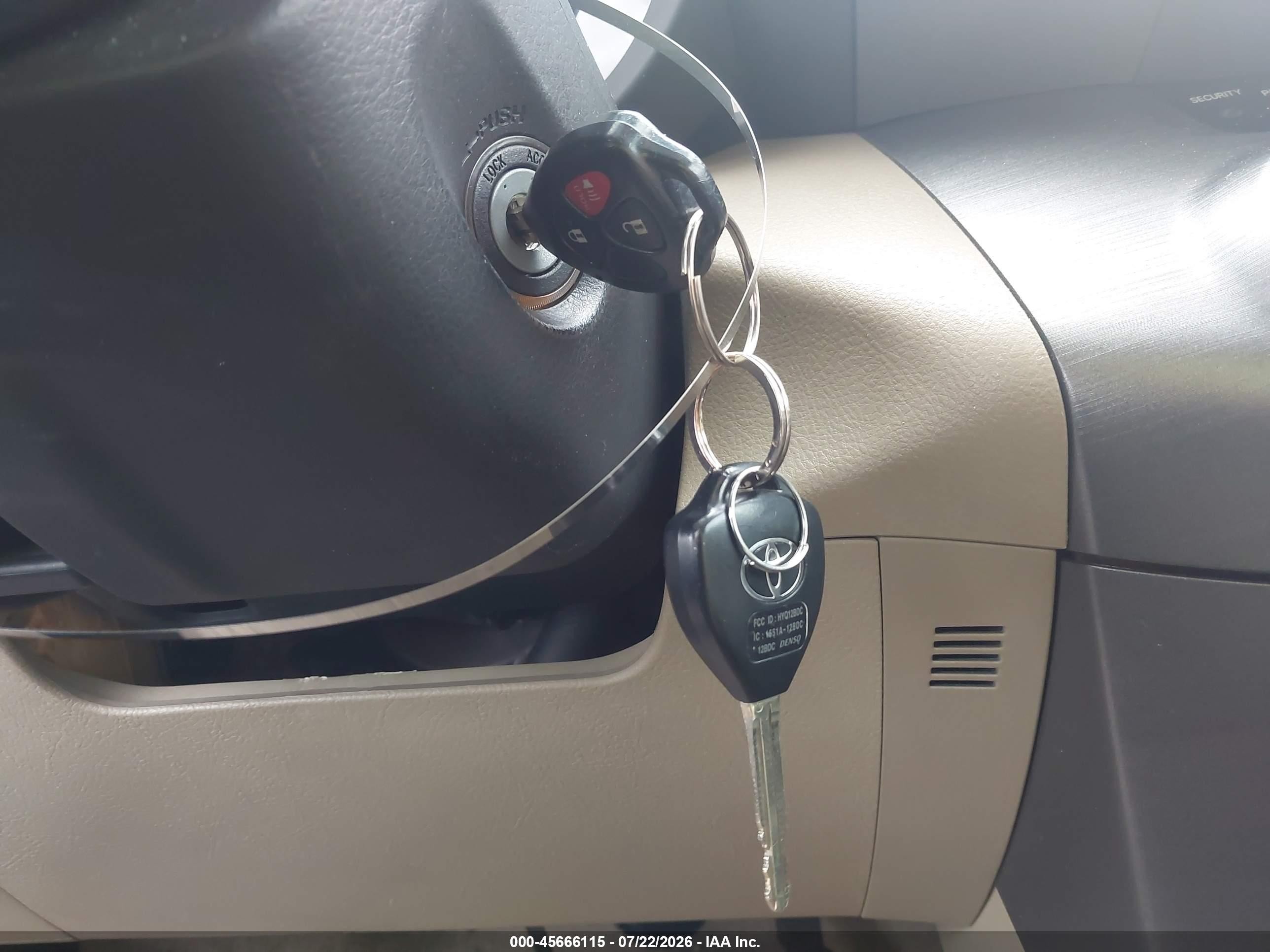 2012 Toyota Rav4   Blue vin: 2T3BF4DVXCW224252