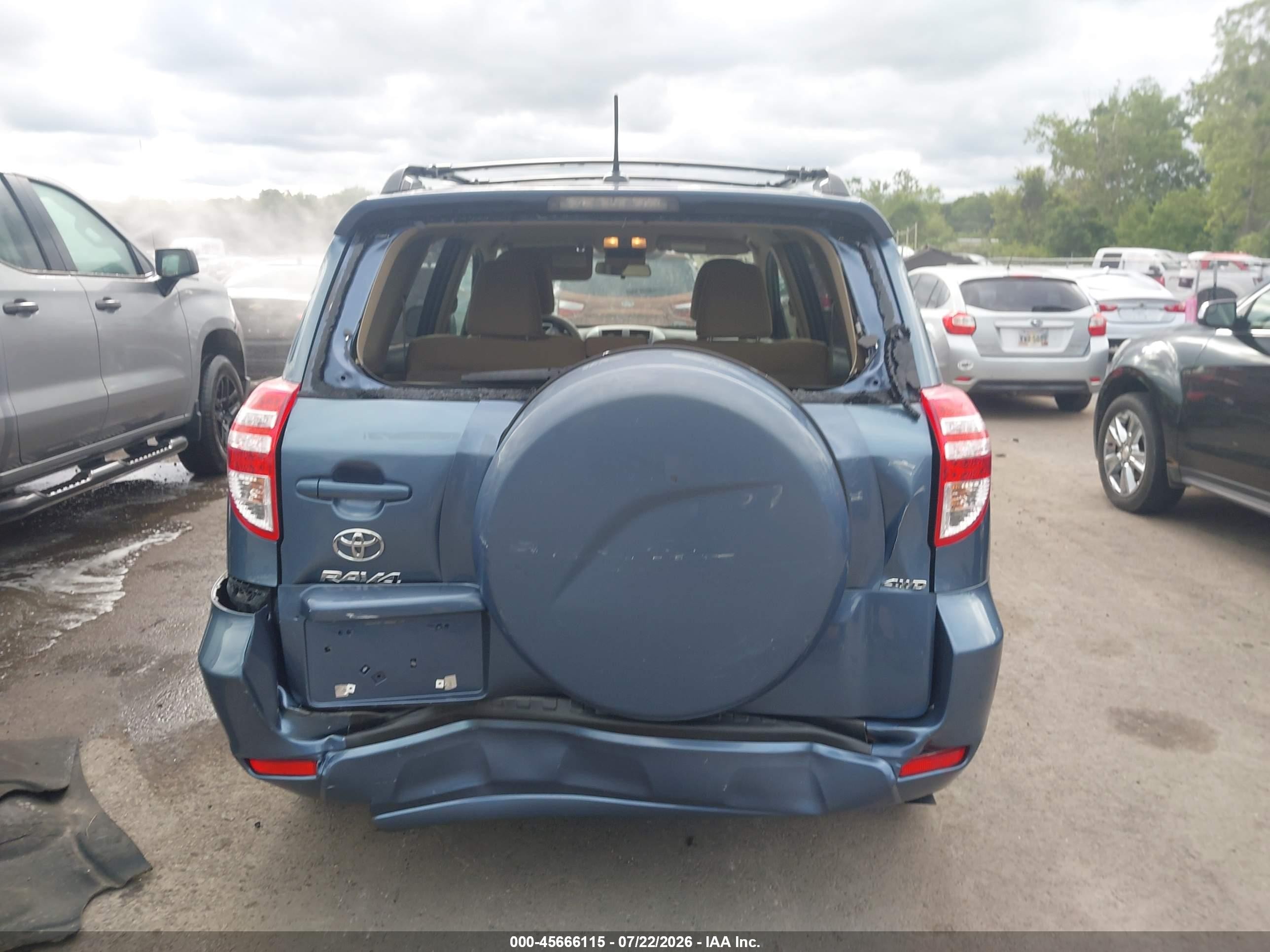 2012 Toyota Rav4   Blue vin: 2T3BF4DVXCW224252
