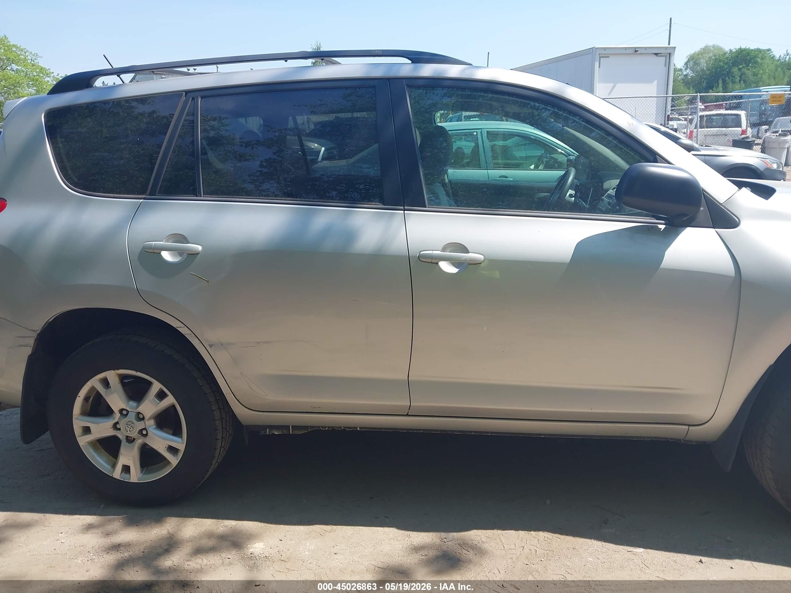 2012 Toyota Rav4   Silver vin: 2T3BF4DVXCW232710