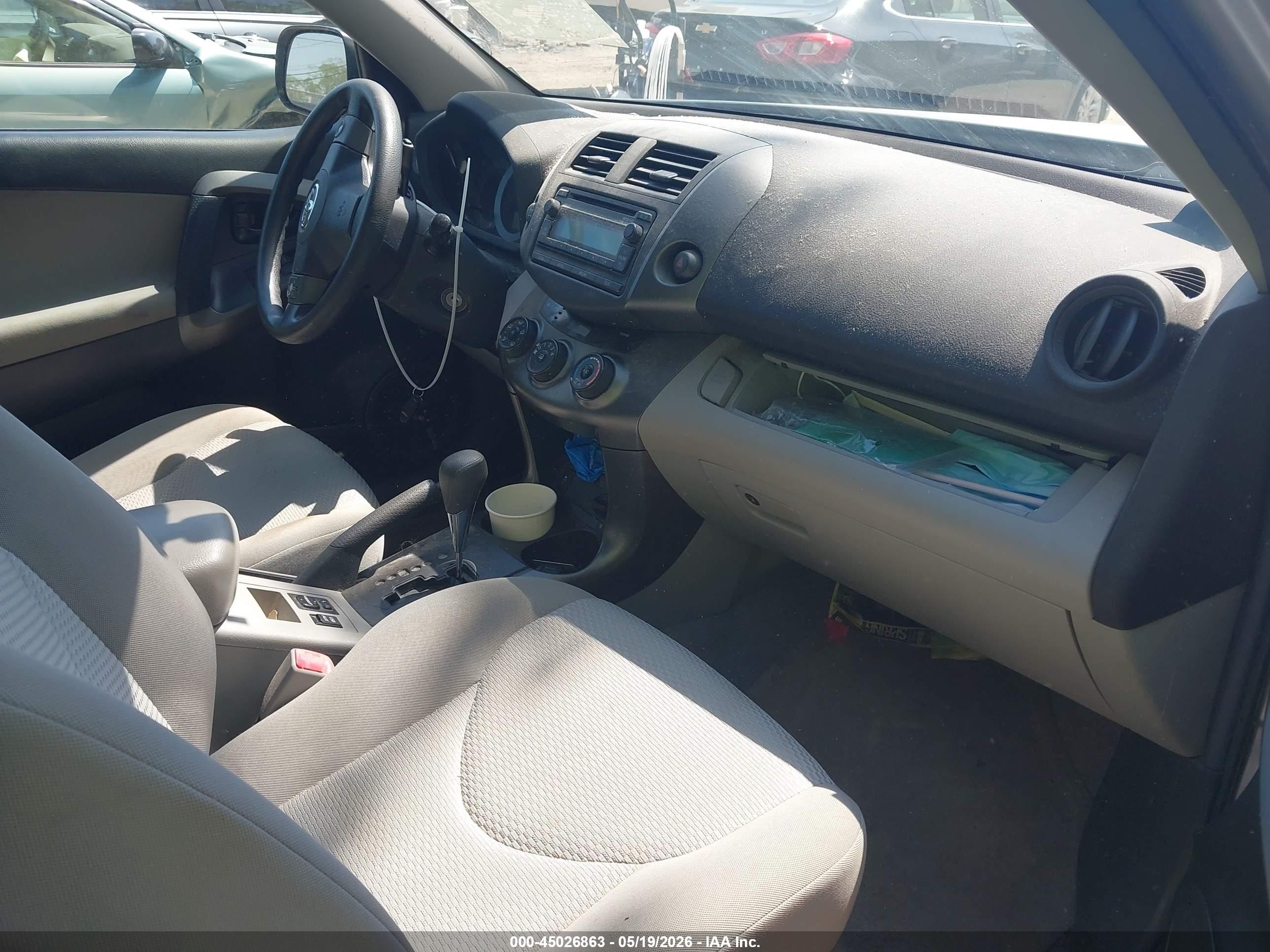 2012 Toyota Rav4   Silver vin: 2T3BF4DVXCW232710