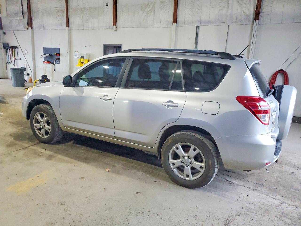 2012 Toyota Rav4 Base Silver vin: 2T3BF4DVXCW233680