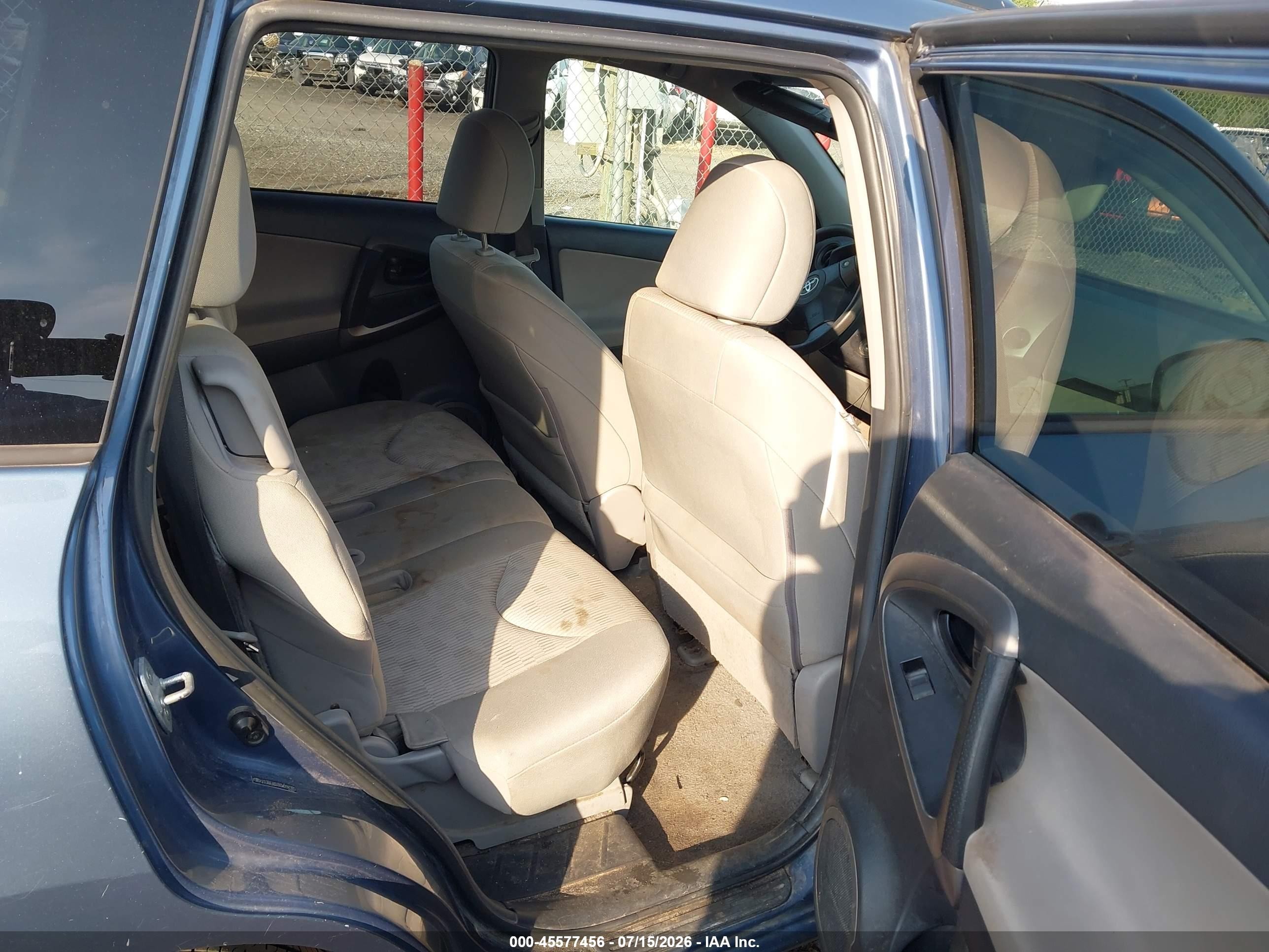 2012 Toyota Rav4   Blue vin: 2T3BF4DVXCW238393