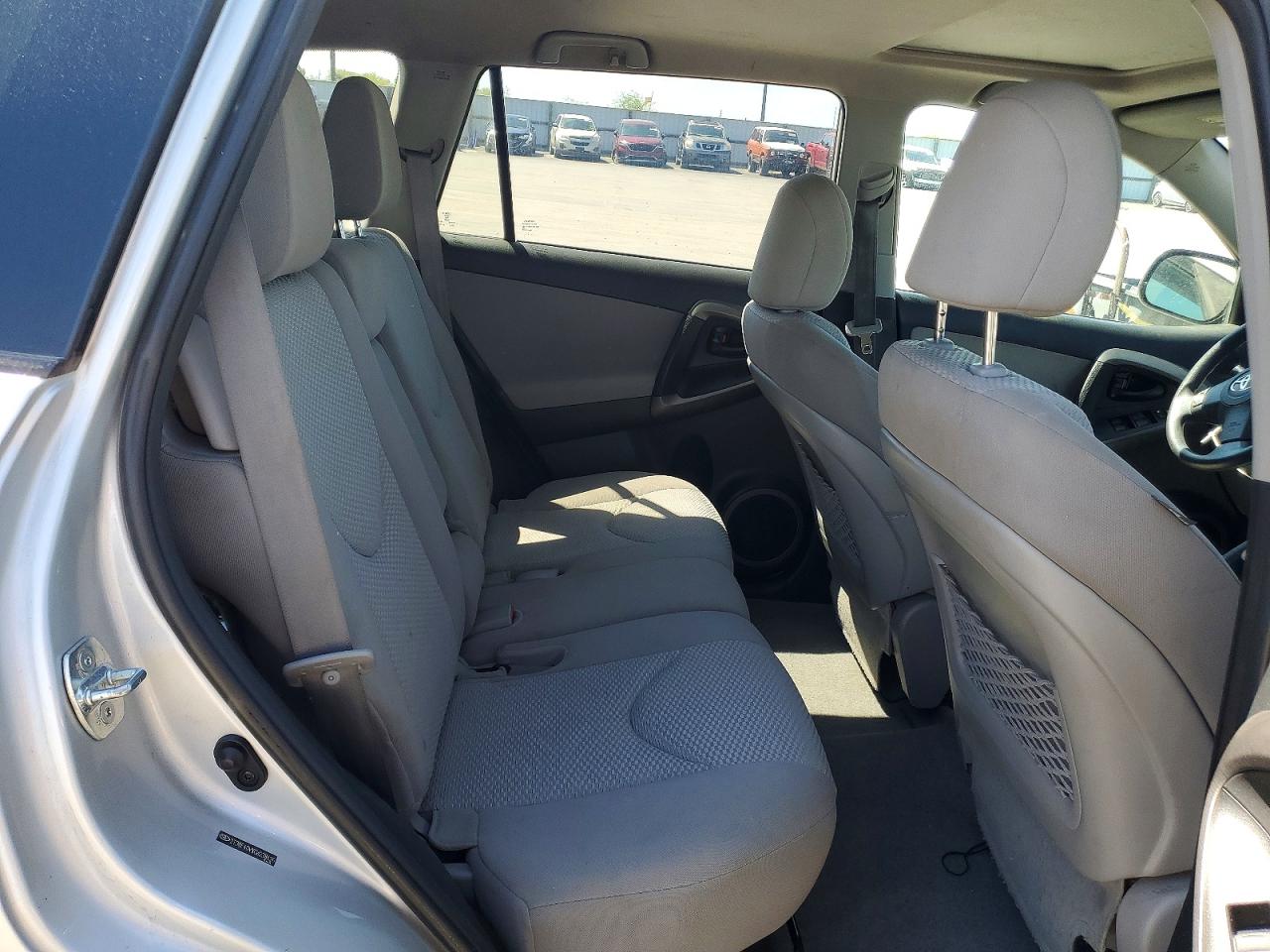 2012 Toyota Rav4 Base Silver vin: 2T3BF4DVXCW238426