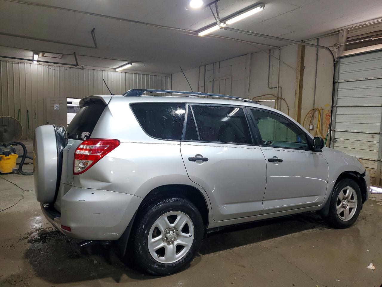 2012 Toyota Rav4 Base Silver vin: 2T3BF4DVXCW242606