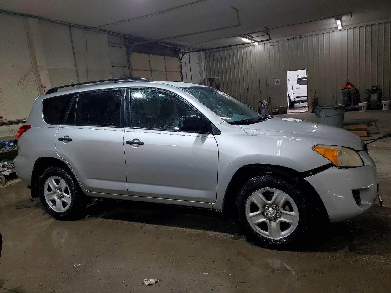 2012 Toyota Rav4 Base Silver vin: 2T3BF4DVXCW242606