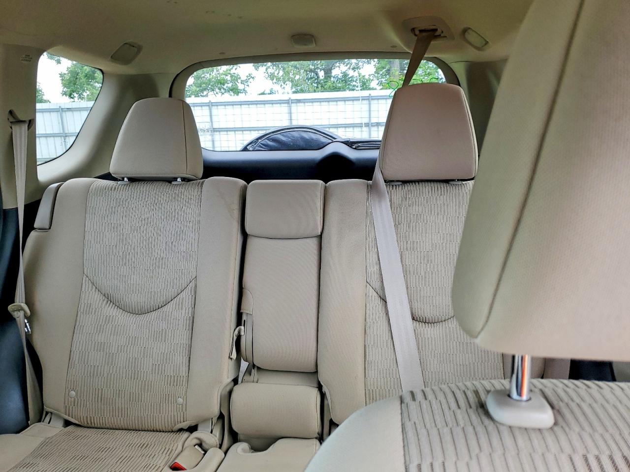 2012 Toyota Rav4 Base Tan vin: 2T3BF4DVXCW246039