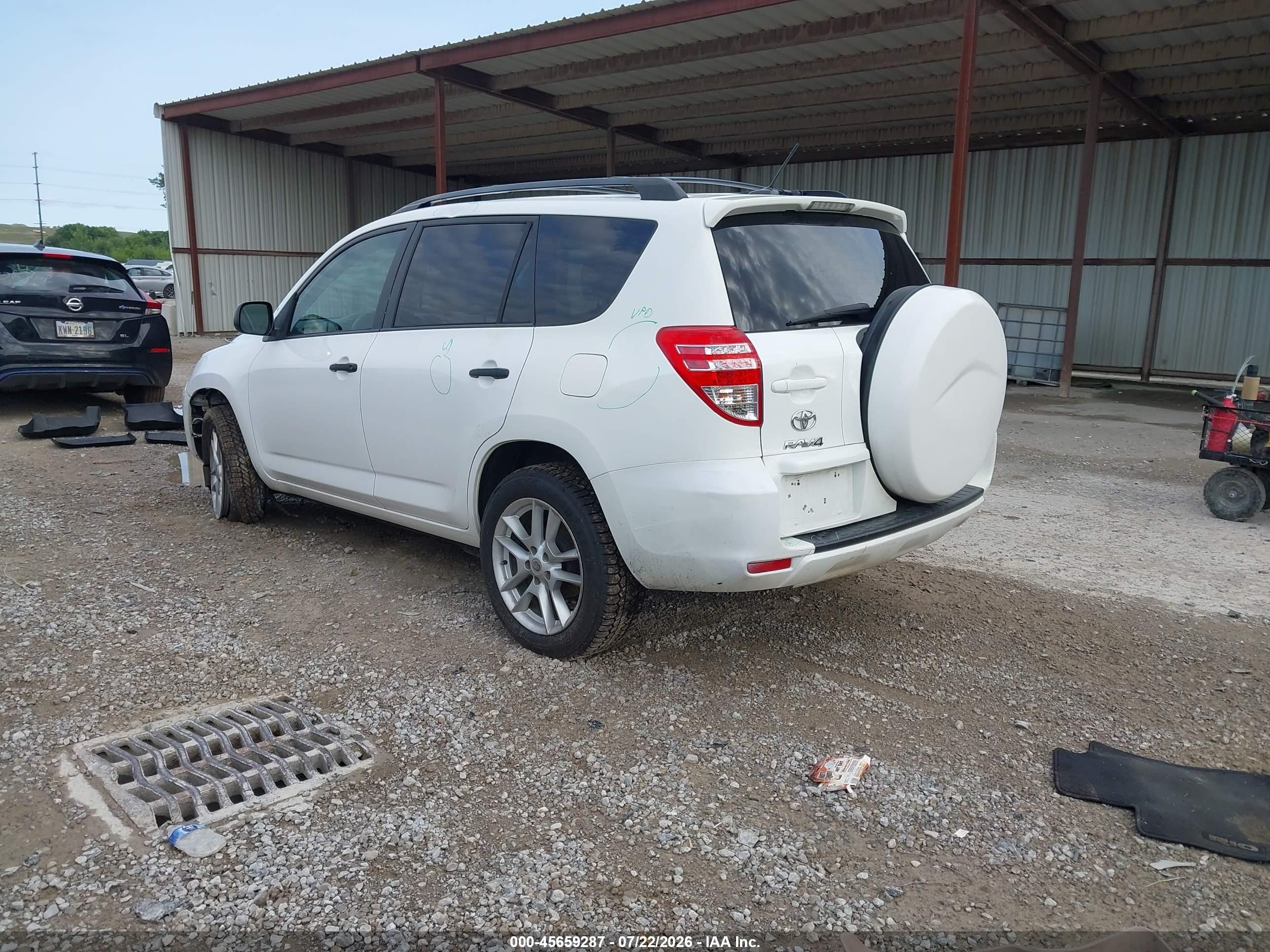 2012 Toyota Rav4   White vin: 2T3BF4DVXCW257719