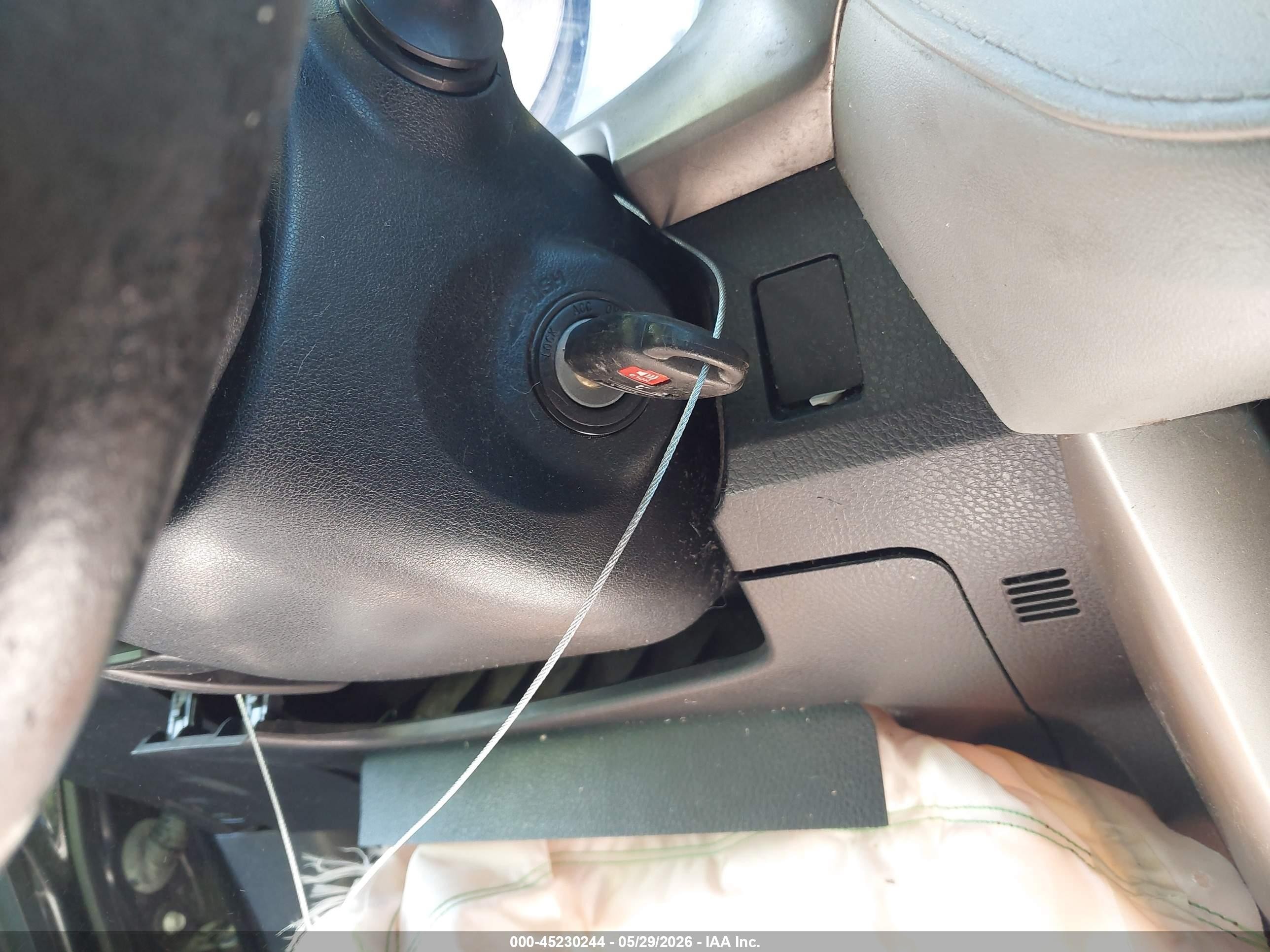 2013 Toyota Rav4 Le Черный vin: 2T3BFREV0DW024297