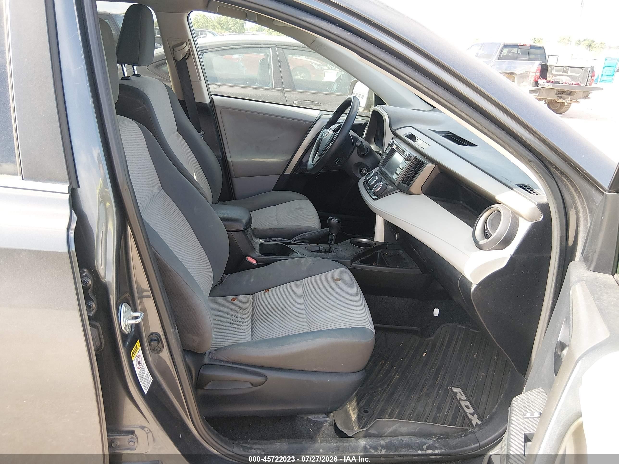 2013 Toyota Rav4 Le Gray vin: 2T3BFREV0DW037261