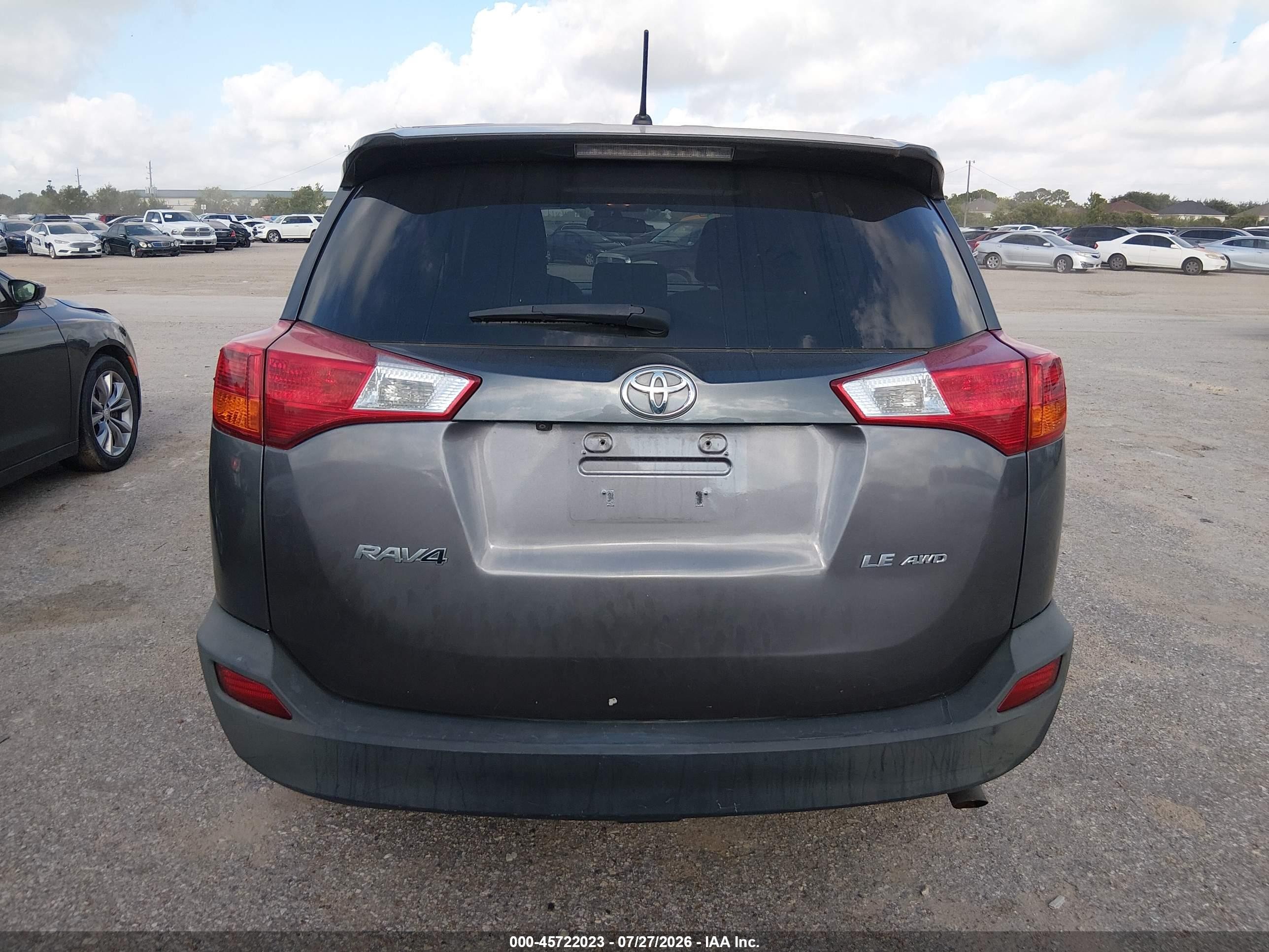2013 Toyota Rav4 Le Gray vin: 2T3BFREV0DW037261