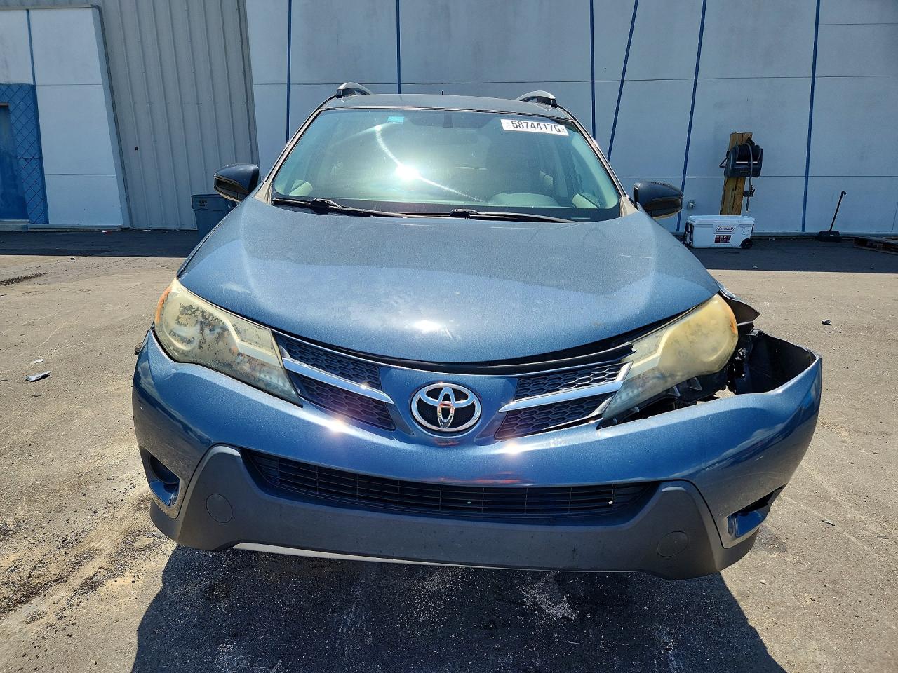 2013 Toyota Rav4 Le Синий vin: 2T3BFREV0DW038488