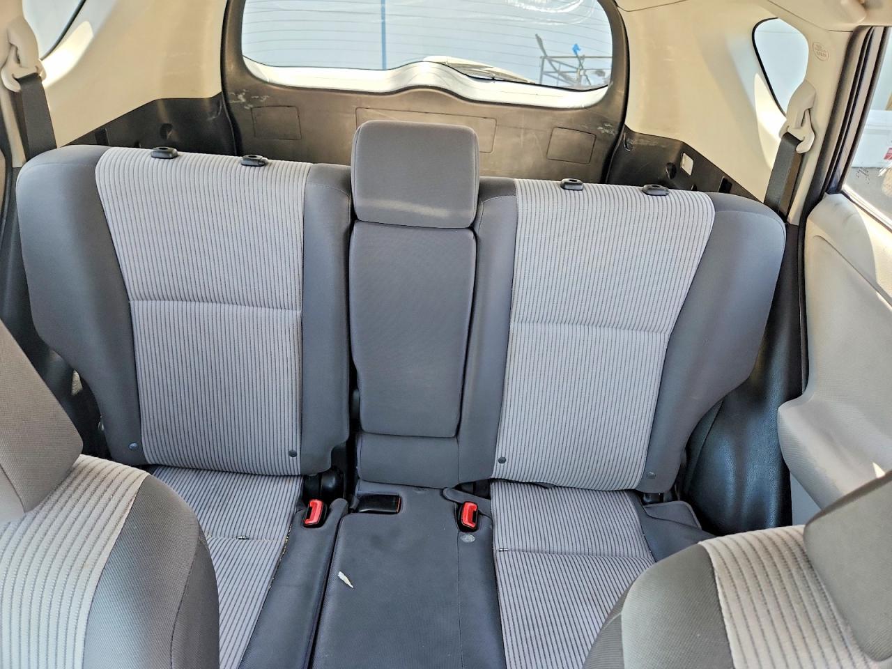 2013 Toyota Rav4 Le Синий vin: 2T3BFREV0DW038488