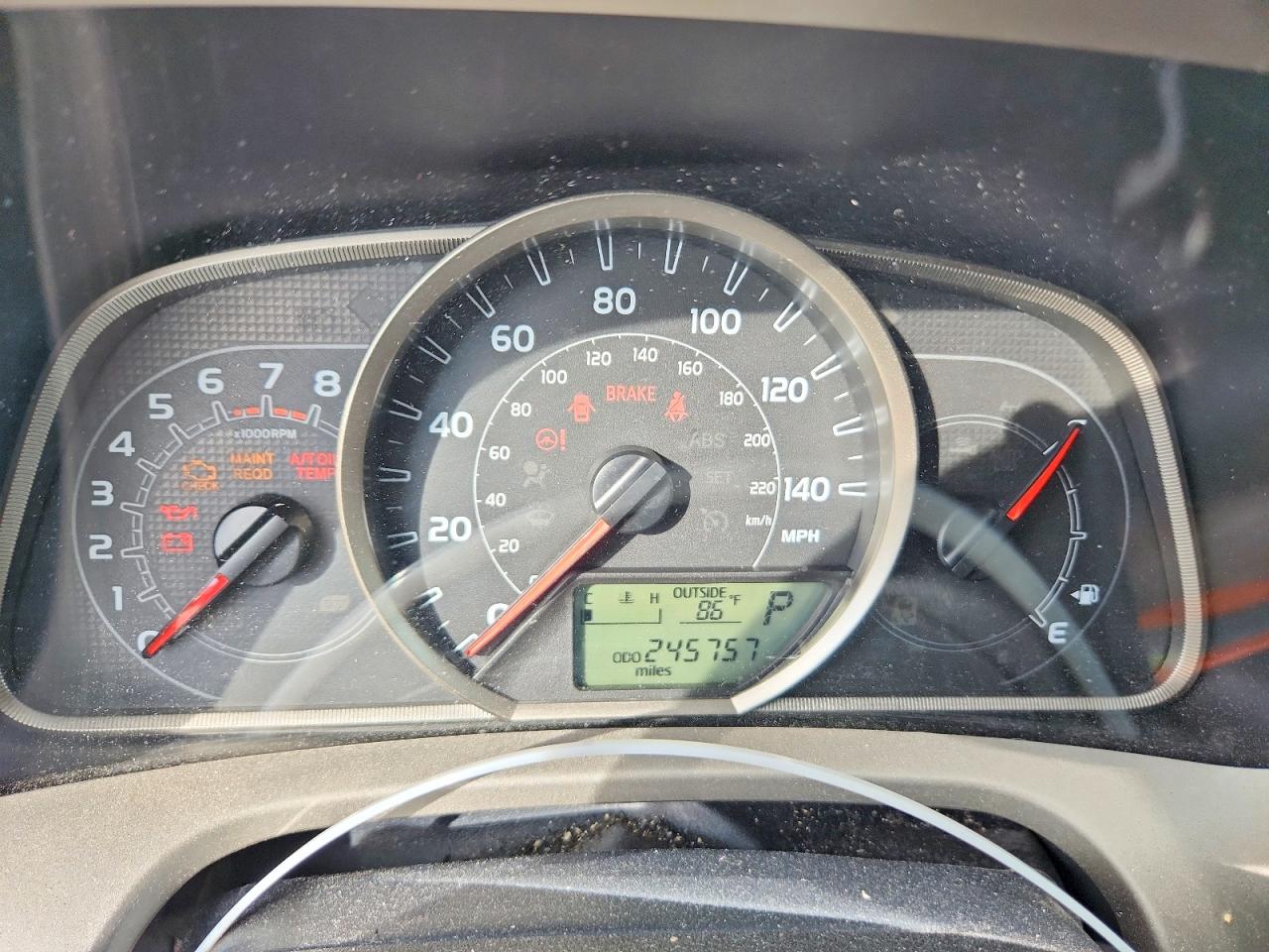 2013 Toyota Rav4 Le Красный vin: 2T3BFREV0DW071877