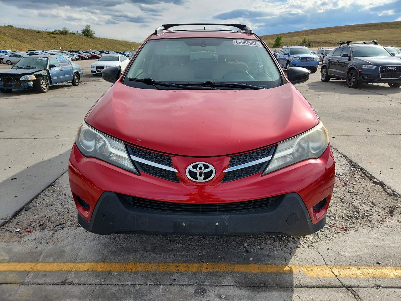 2013 Toyota Rav4 Le Красный vin: 2T3BFREV0DW071877