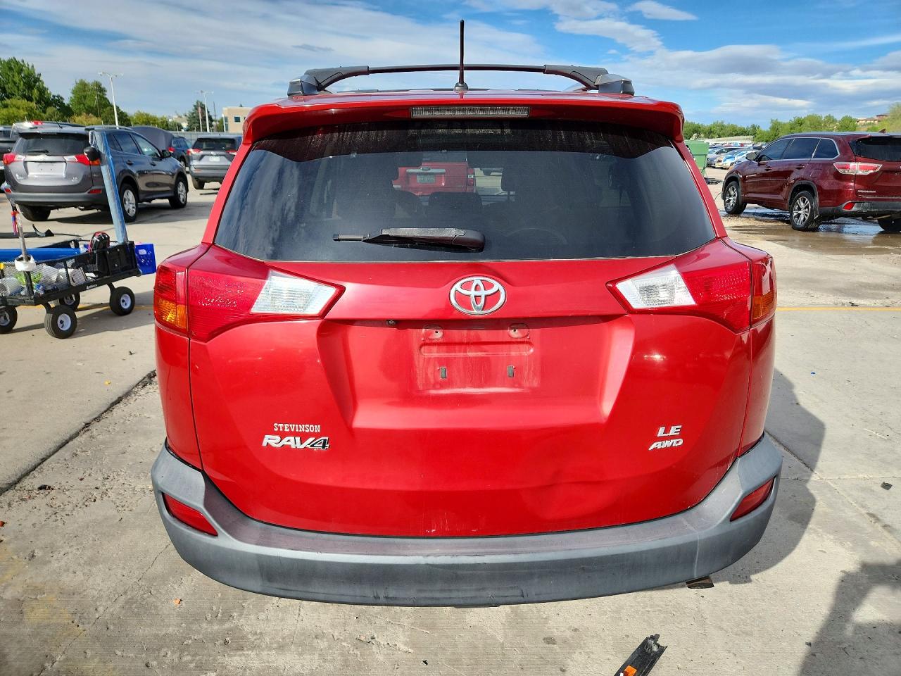 2013 Toyota Rav4 Le Красный vin: 2T3BFREV0DW071877
