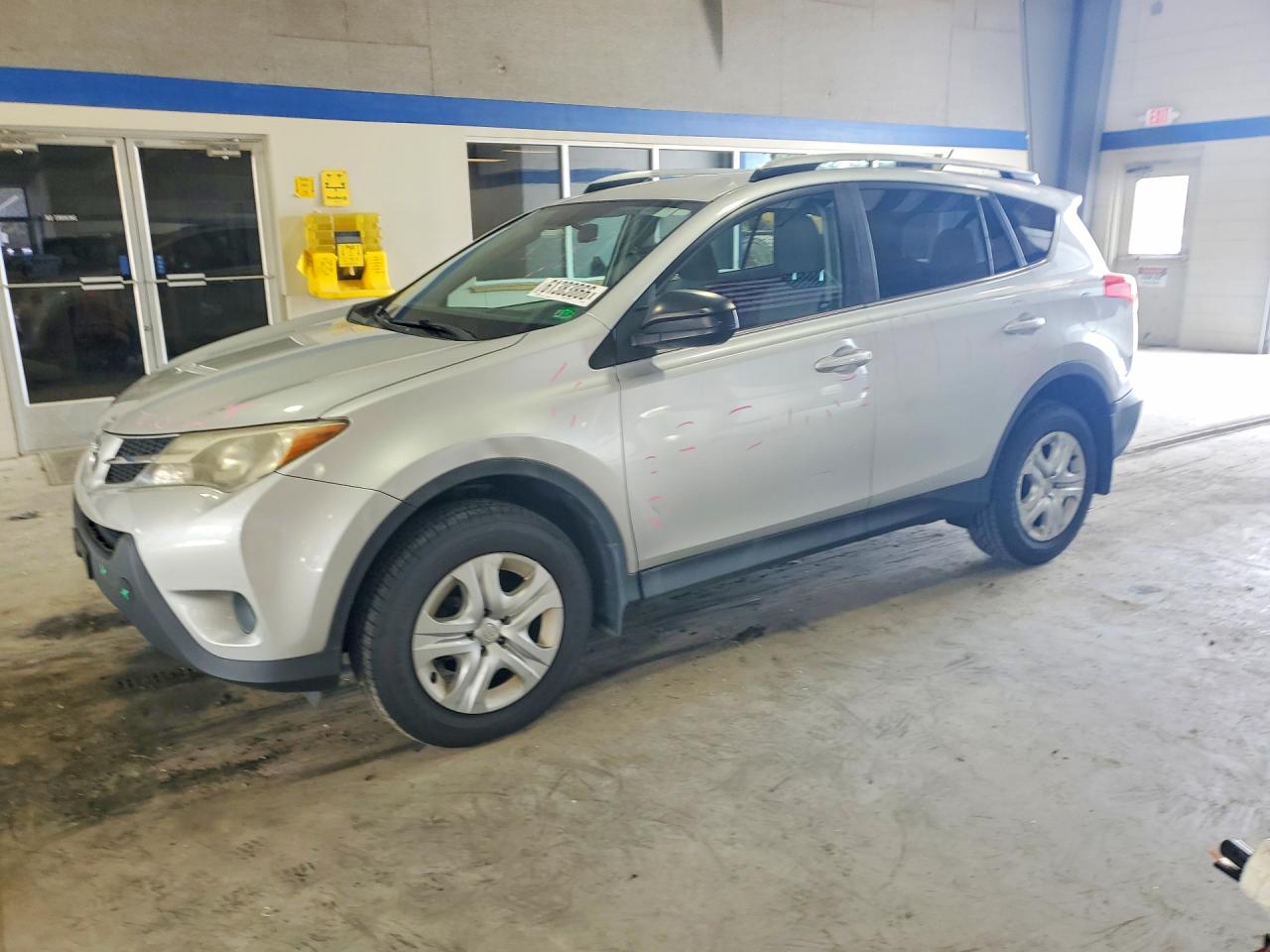 2013 Toyota Rav4 Le Silver vin: 2T3BFREV0DW075153