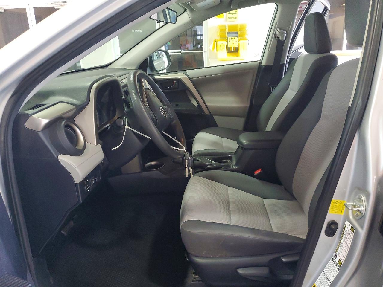 2013 Toyota Rav4 Le Серебряный vin: 2T3BFREV0DW075153
