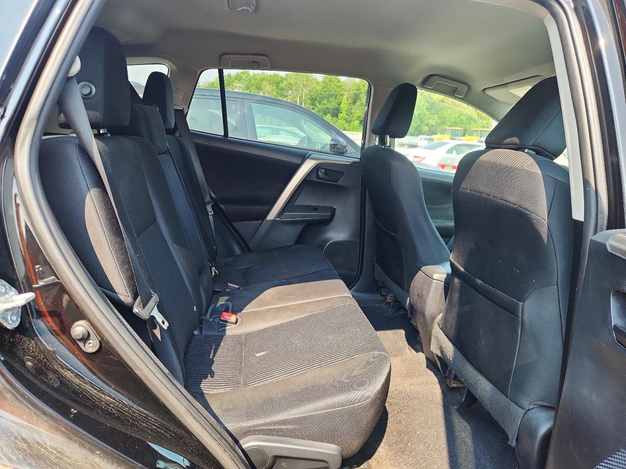 2014 Toyota Rav4 Le Black vin: 2T3BFREV0EW137765