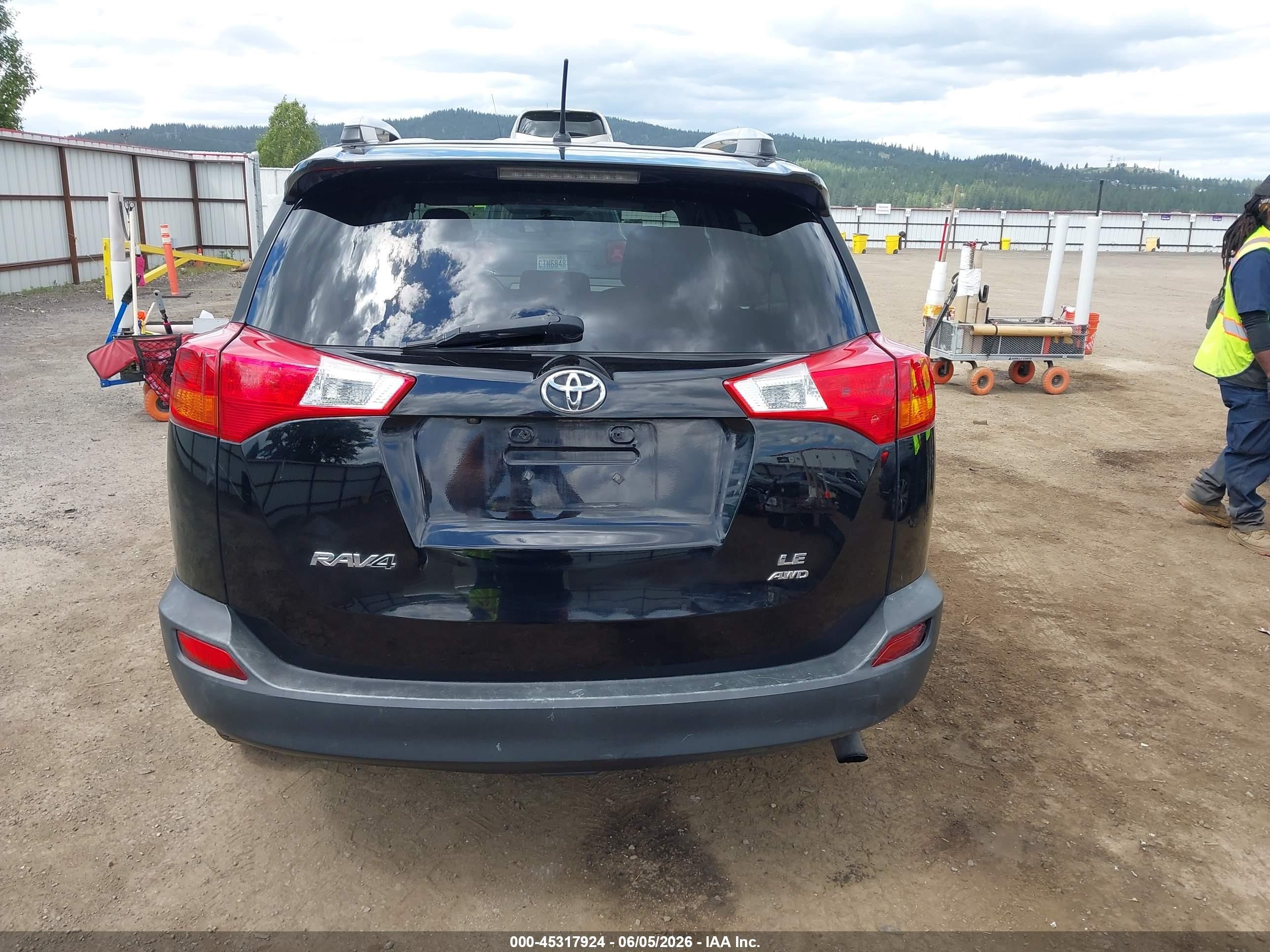 2014 Toyota Rav4 Le Черный vin: 2T3BFREV0EW142383