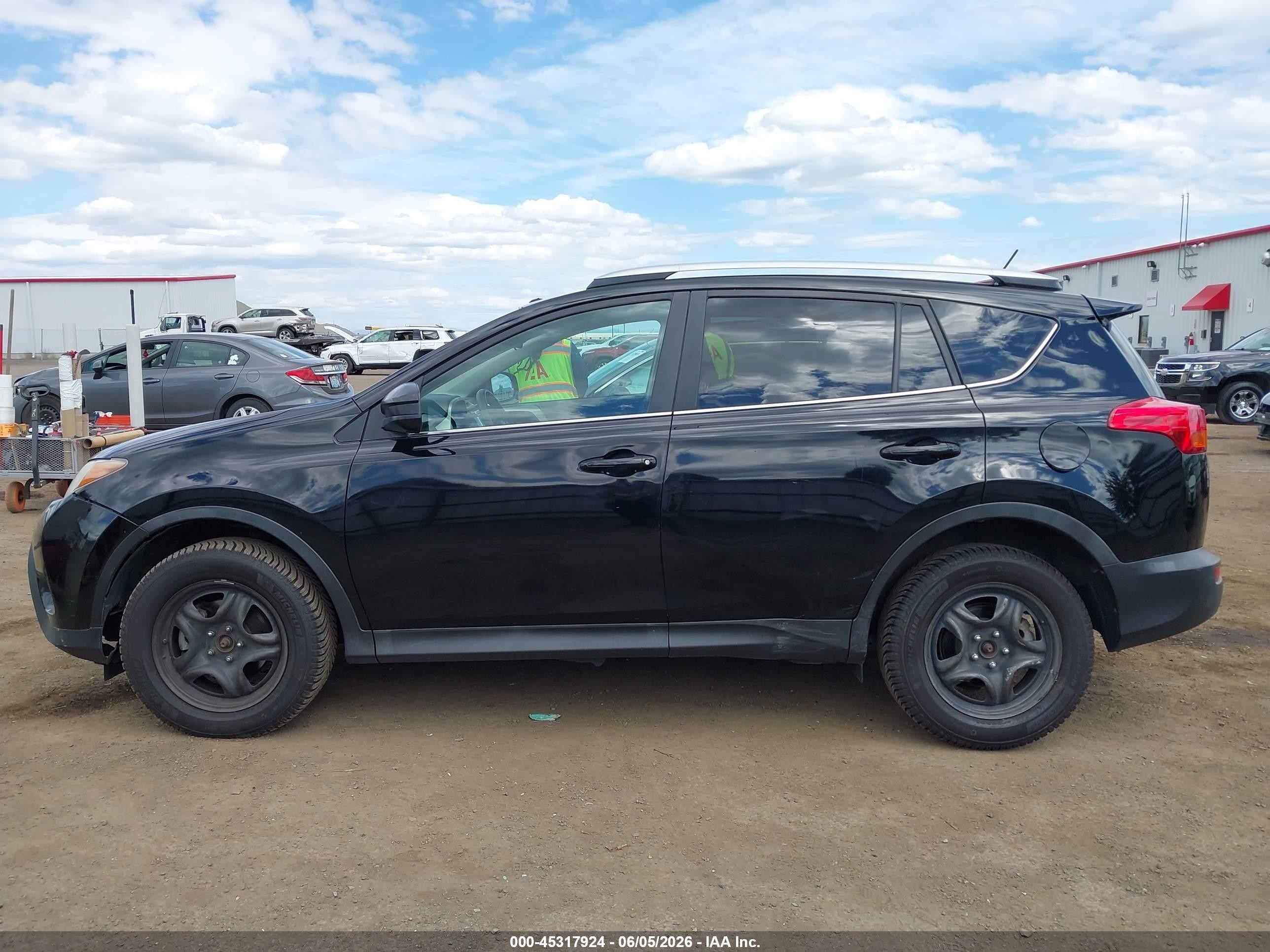 2014 Toyota Rav4 Le Черный vin: 2T3BFREV0EW142383