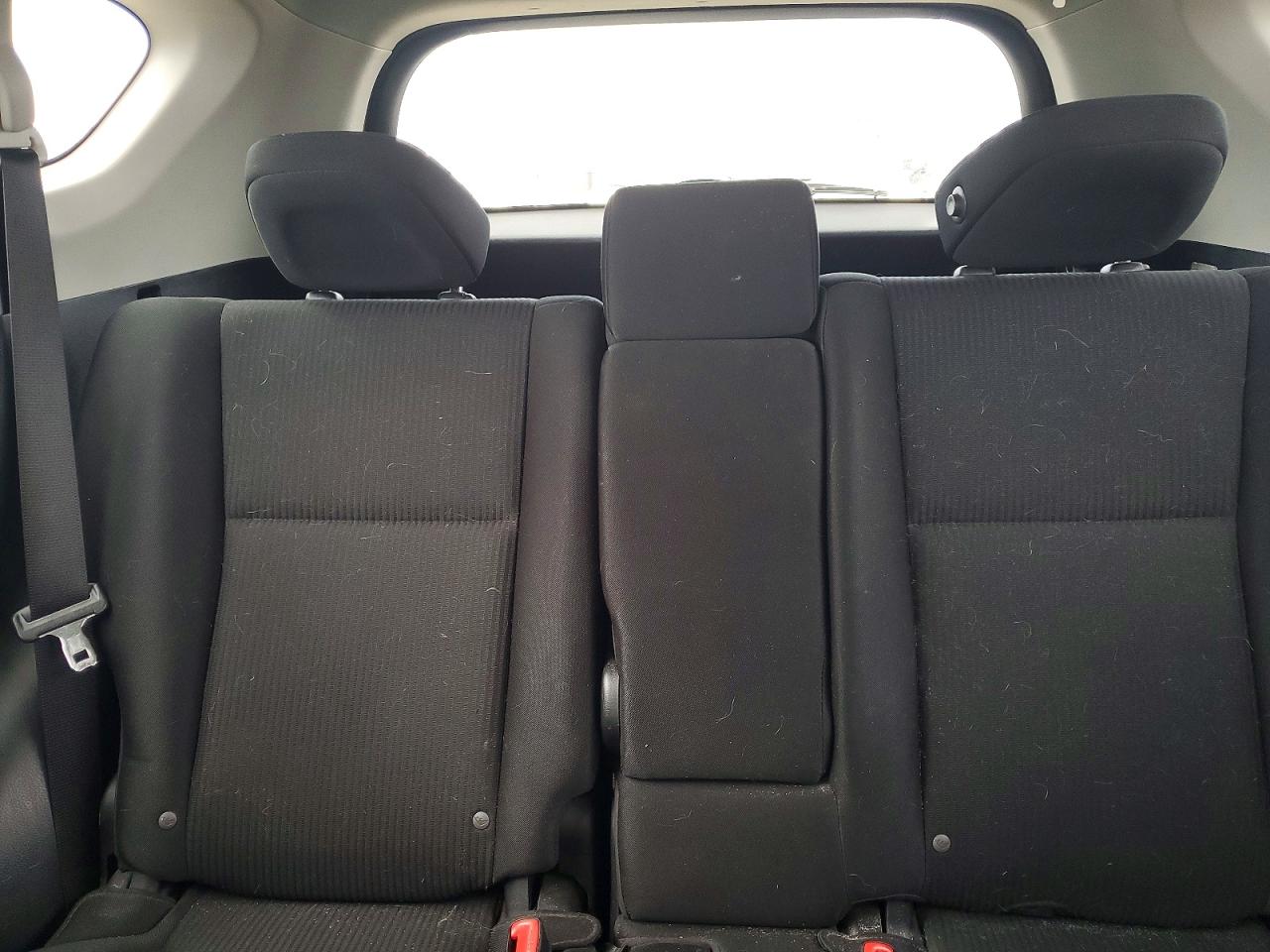 2014 Toyota Rav4 Le White vin: 2T3BFREV0EW149799