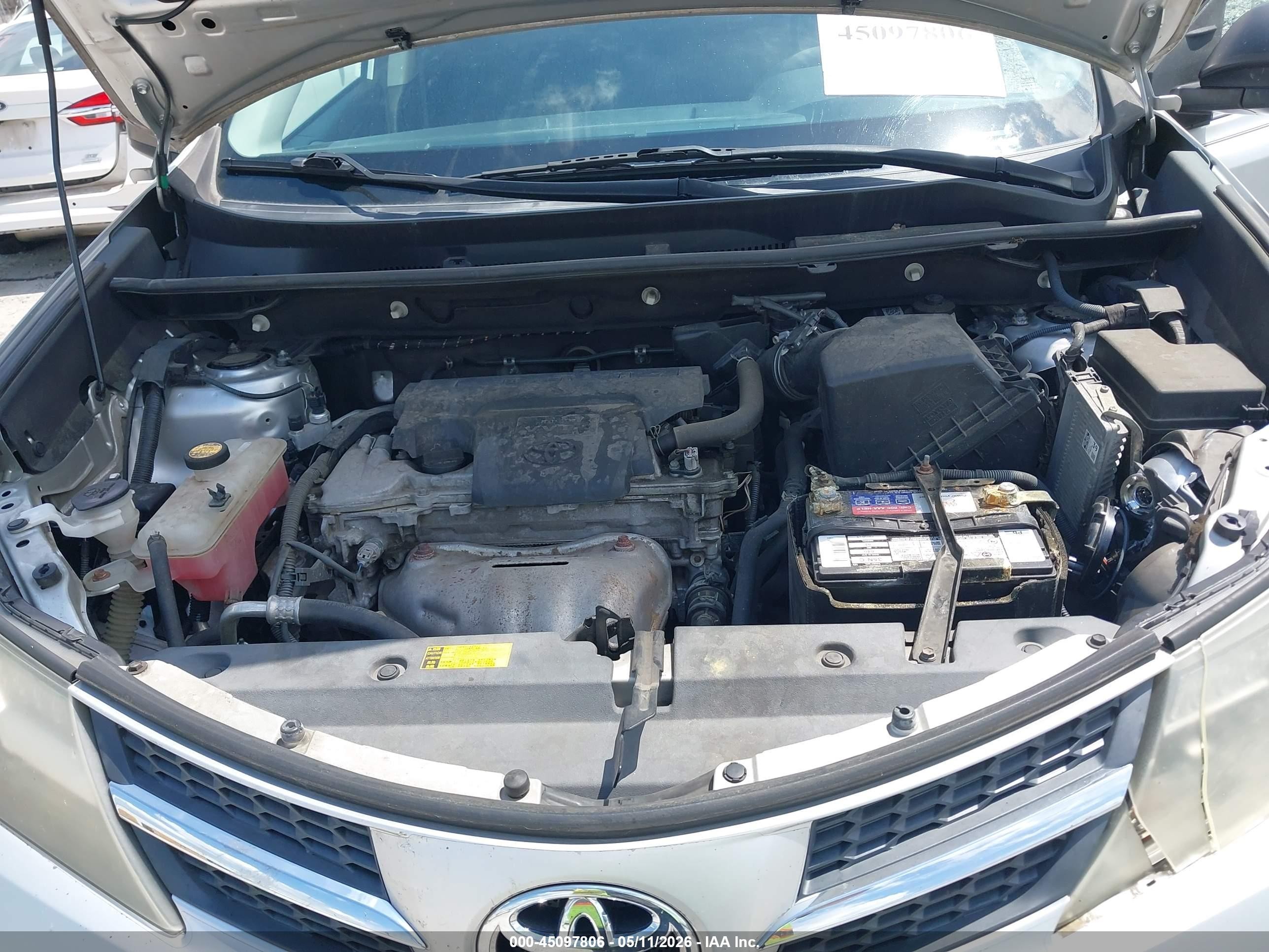 2014 Toyota Rav4 Le Silver vin: 2T3BFREV0EW199554