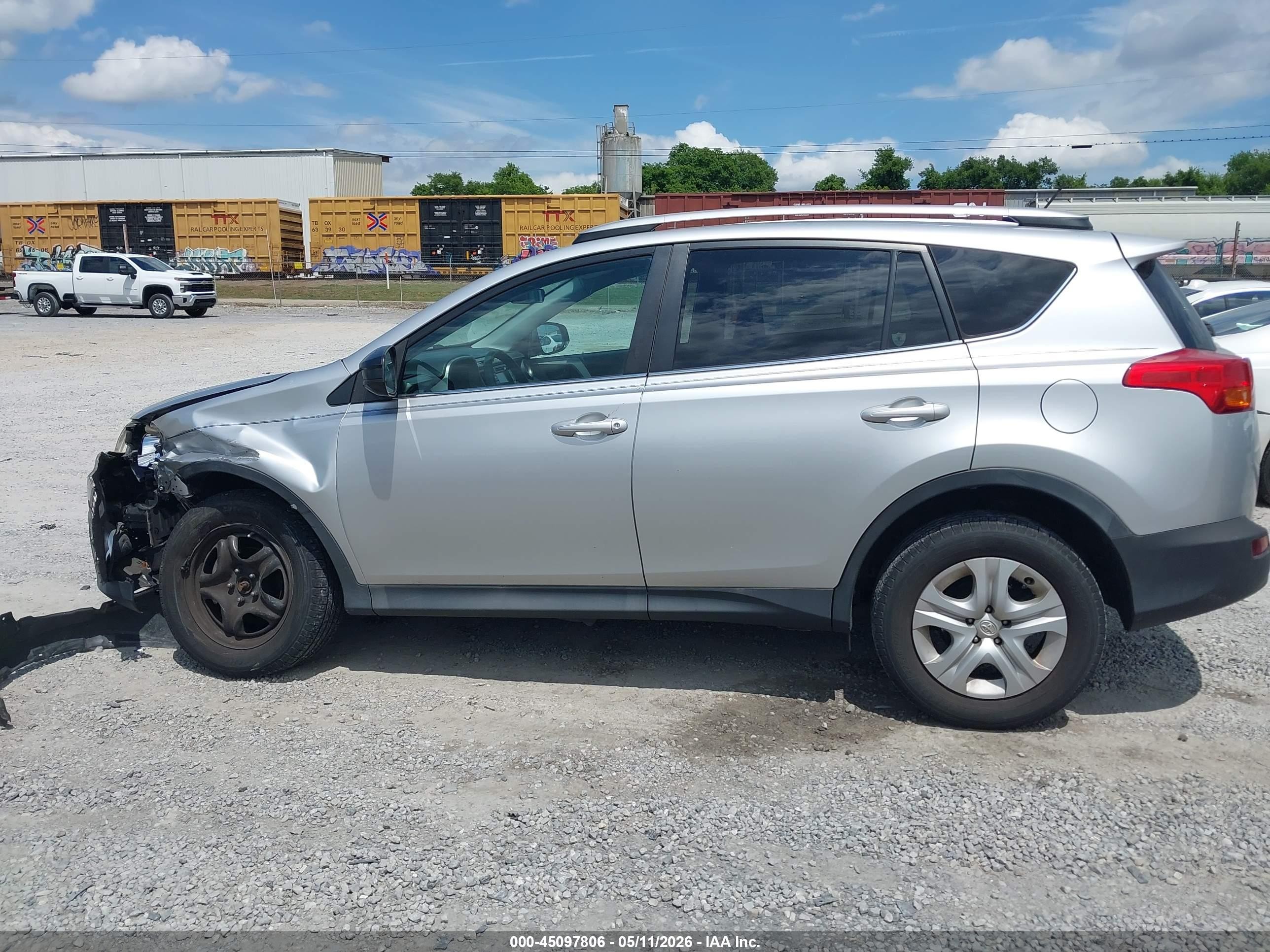 2014 Toyota Rav4 Le Silver vin: 2T3BFREV0EW199554