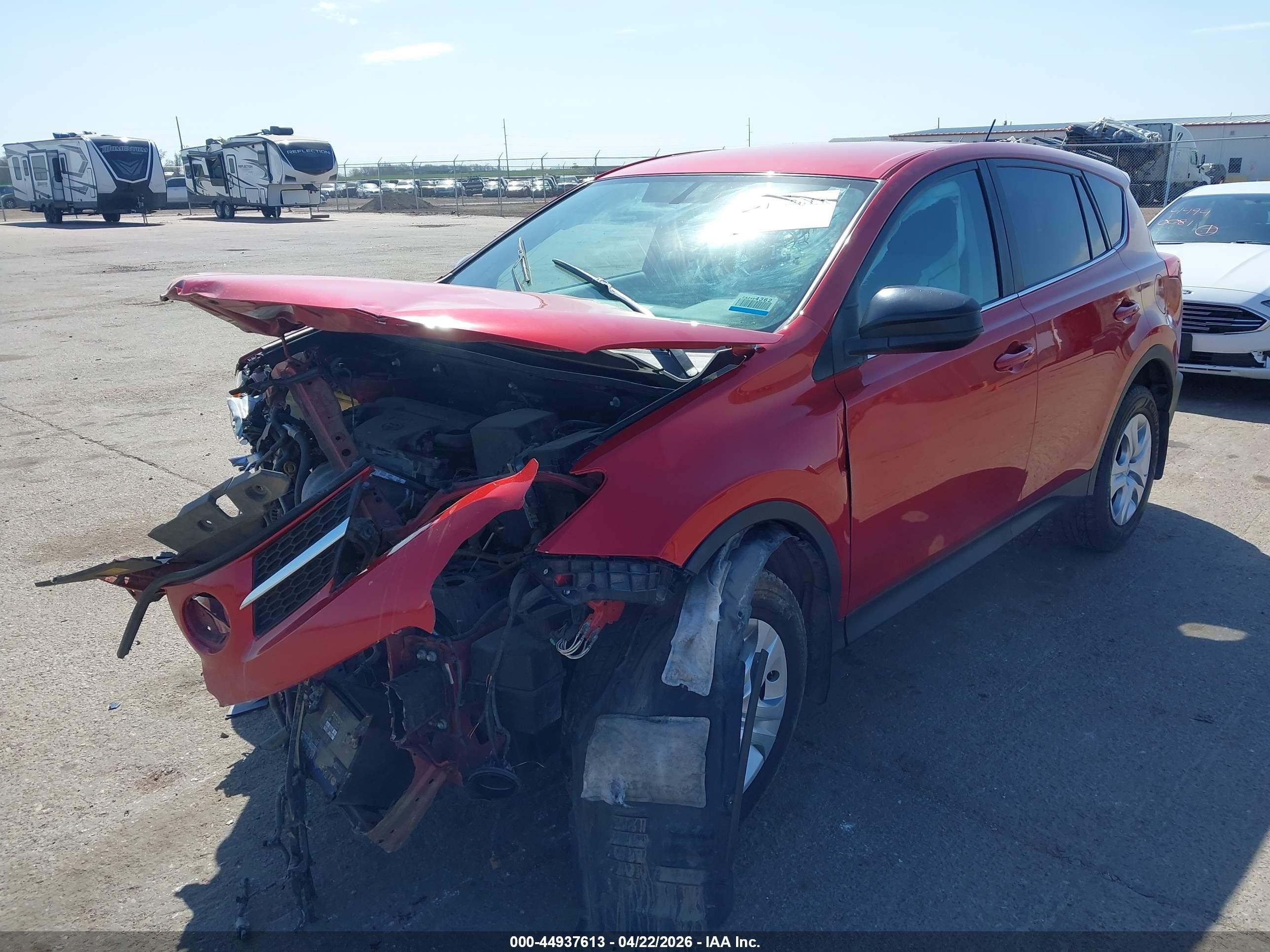 2015 Toyota Rav4 Le Red vin: 2T3BFREV0FW242467