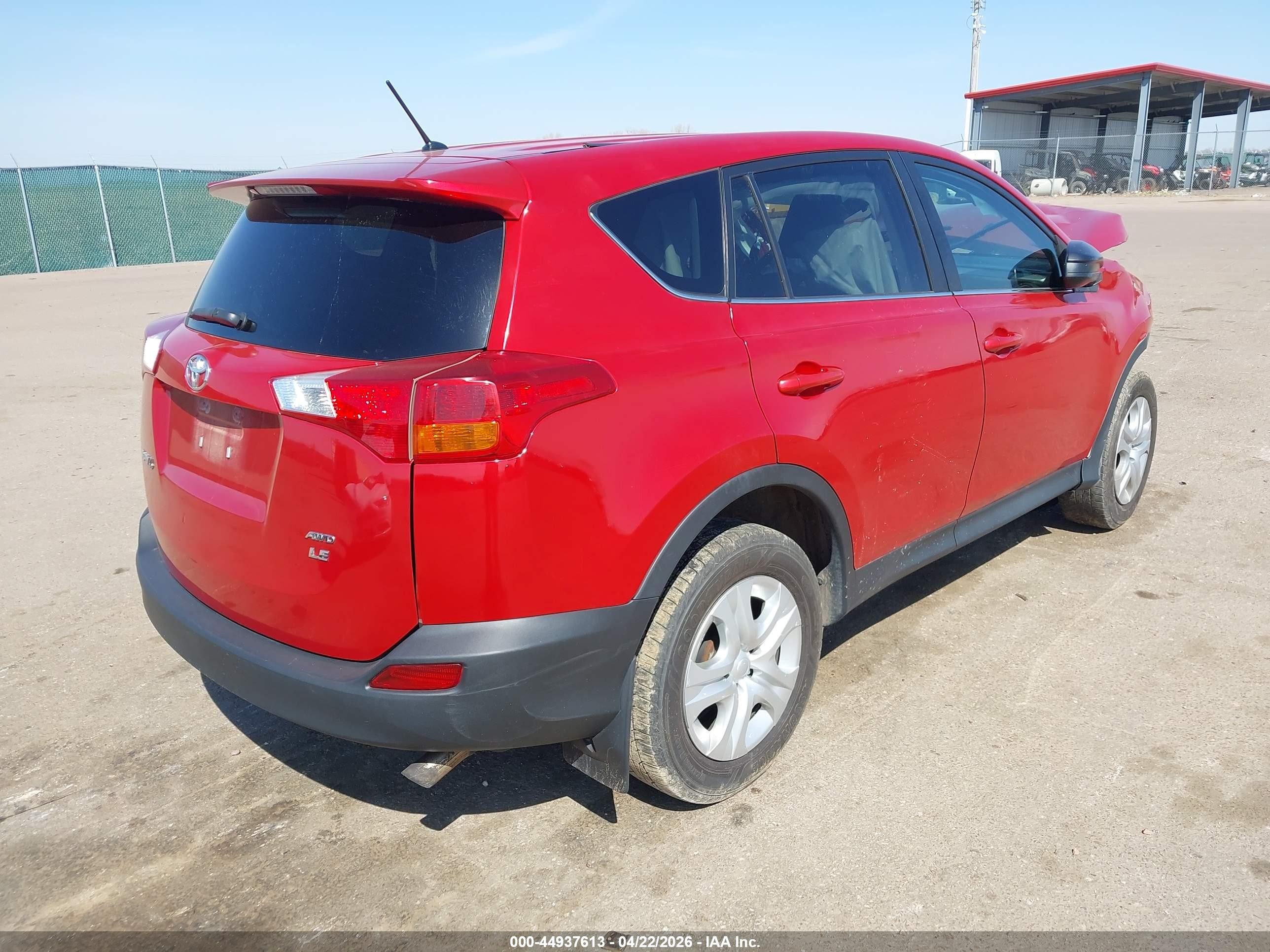 2015 Toyota Rav4 Le Red vin: 2T3BFREV0FW242467