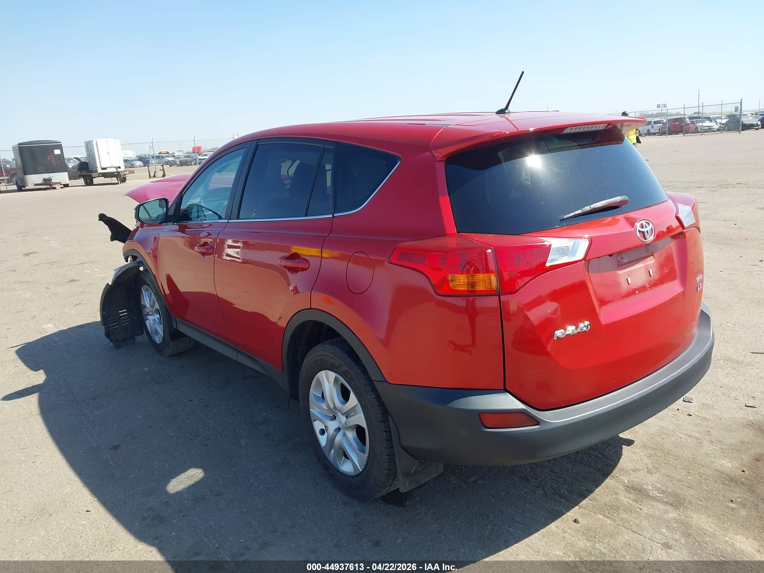 2015 Toyota Rav4 Le Red vin: 2T3BFREV0FW242467