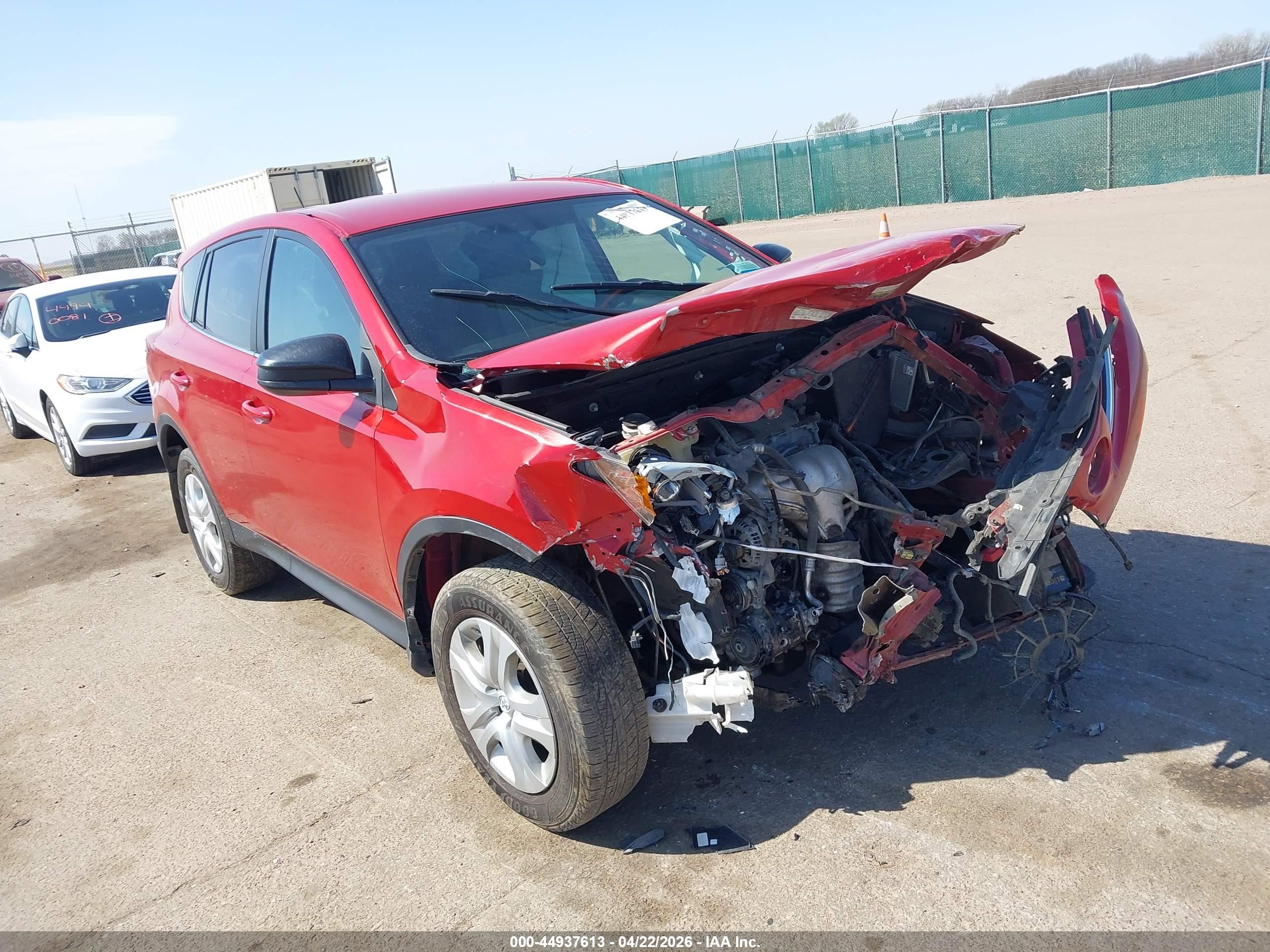 2015 Toyota Rav4 Le Red vin: 2T3BFREV0FW242467