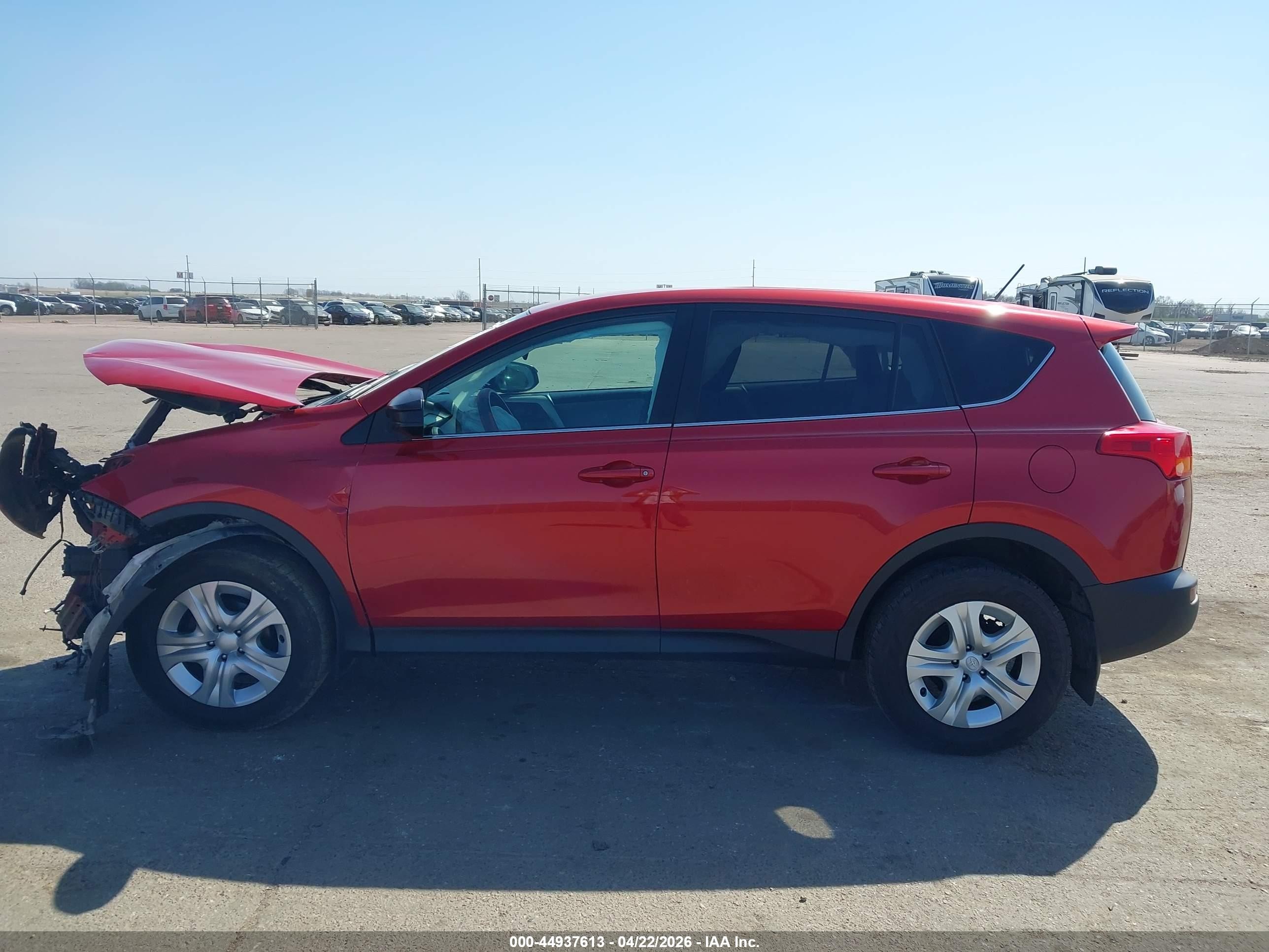 2015 Toyota Rav4 Le Red vin: 2T3BFREV0FW242467