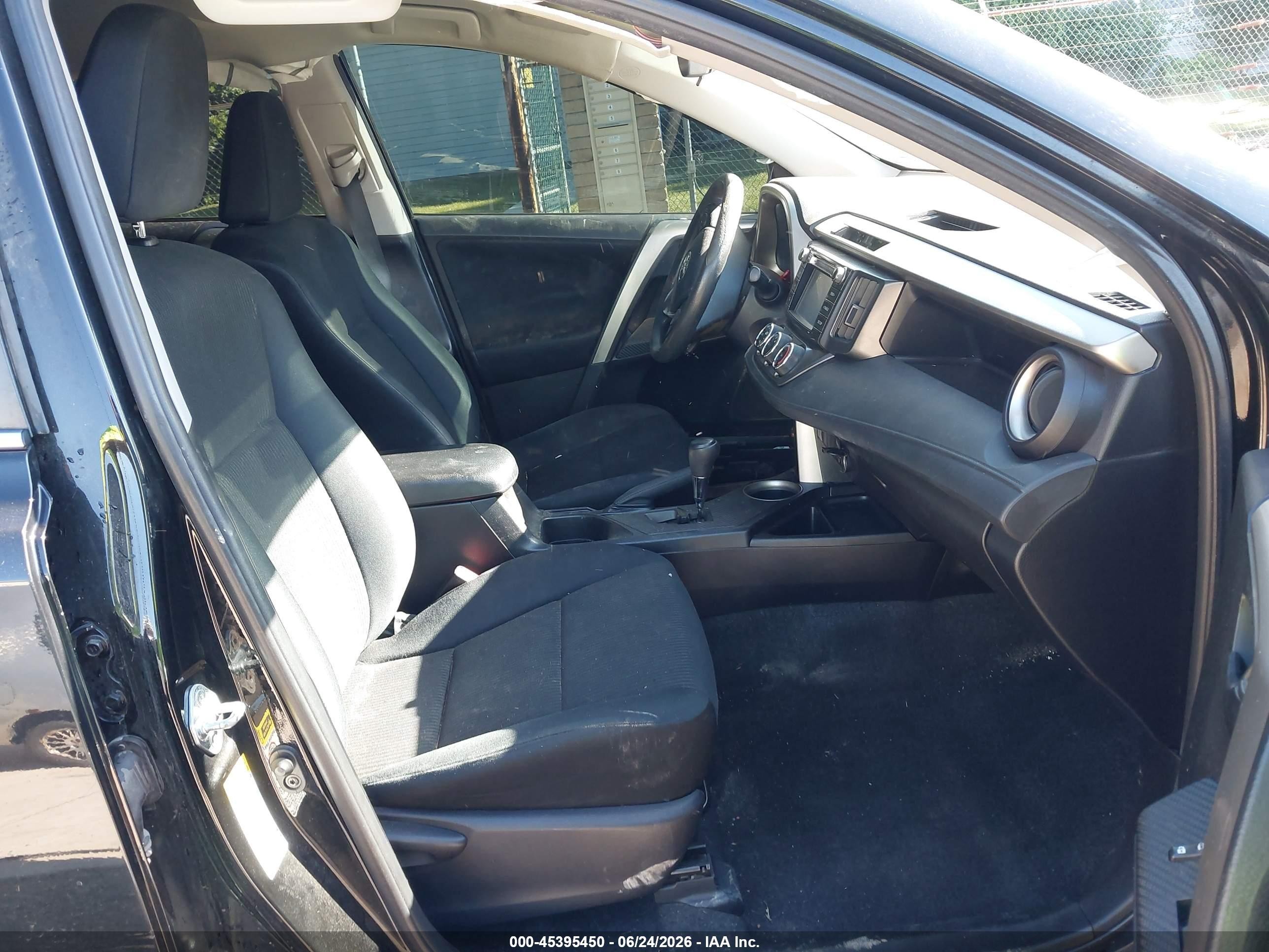 2015 Toyota Rav4 Le Black vin: 2T3BFREV0FW280930