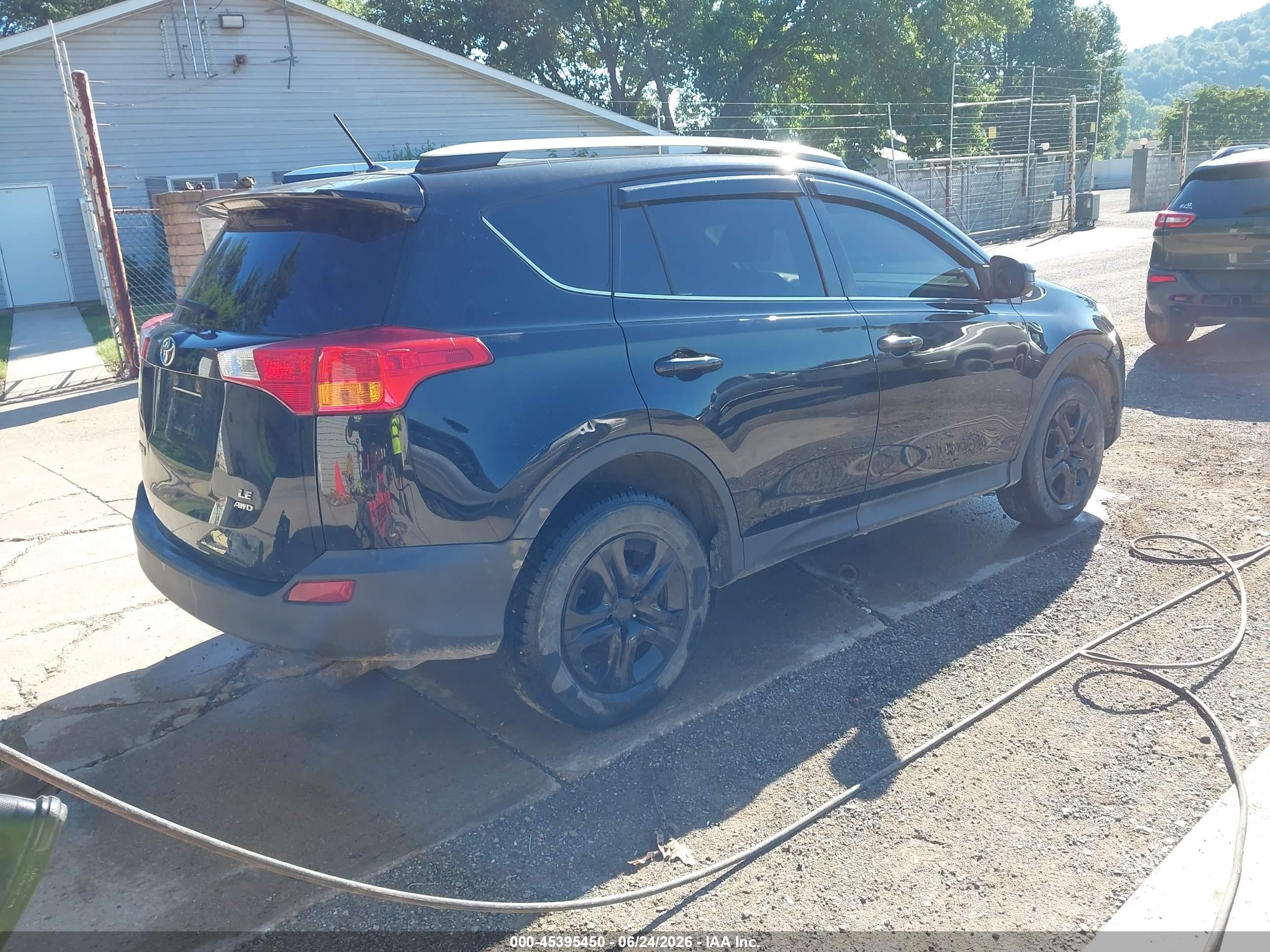 2015 Toyota Rav4 Le Black vin: 2T3BFREV0FW280930