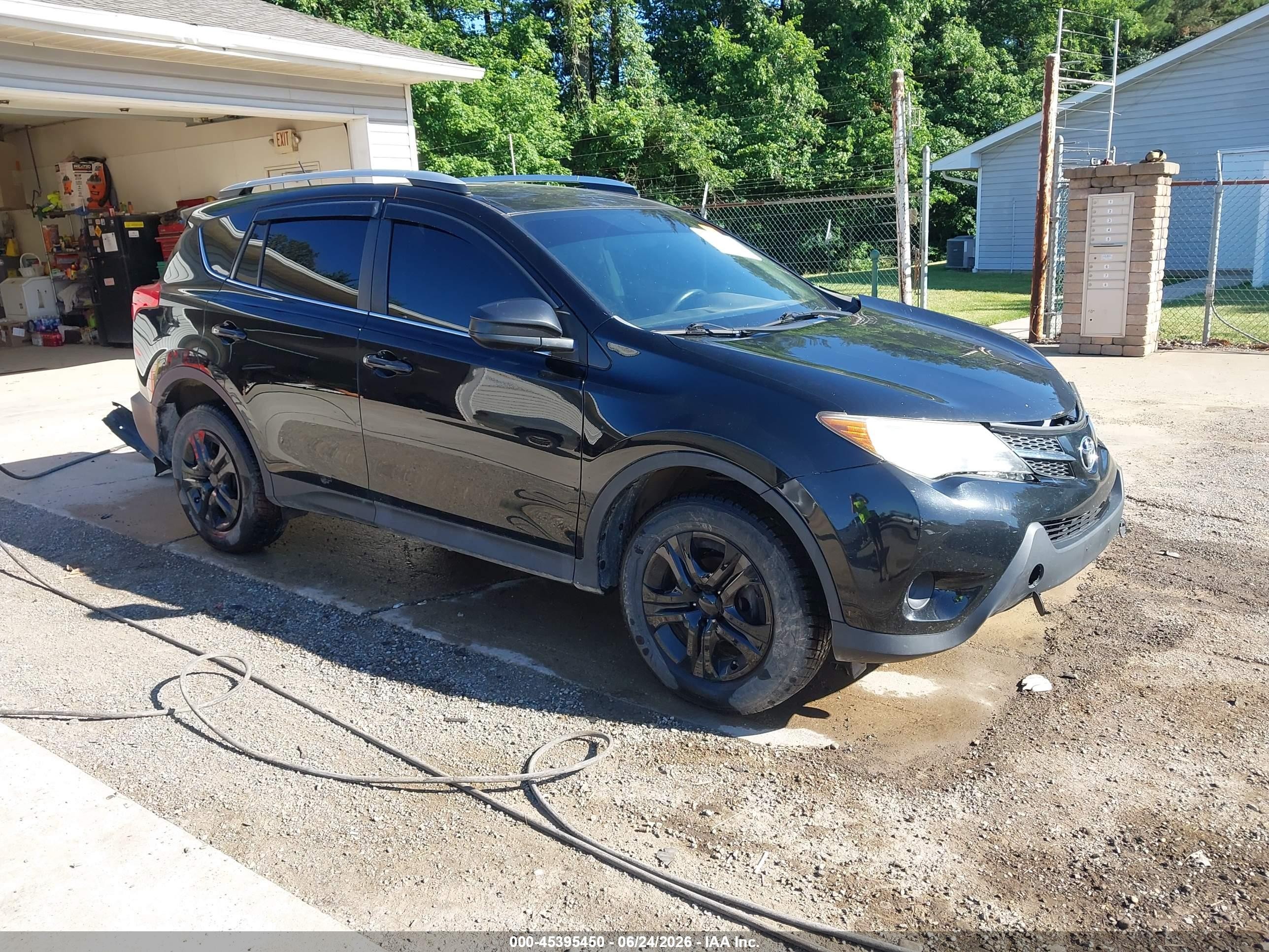 2015 Toyota Rav4 Le Black vin: 2T3BFREV0FW280930