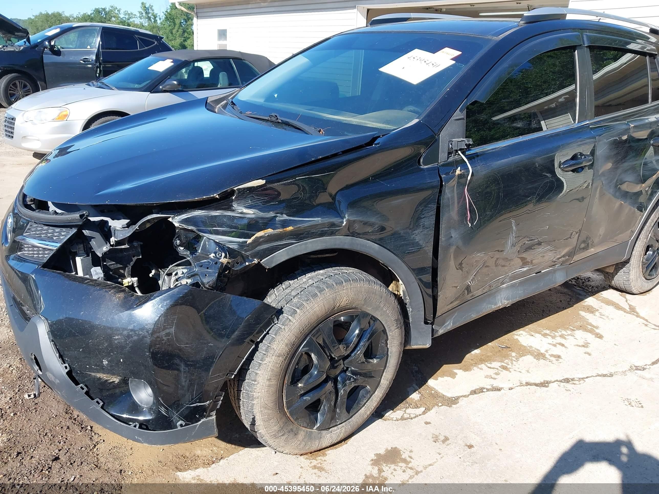 2015 Toyota Rav4 Le Black vin: 2T3BFREV0FW280930