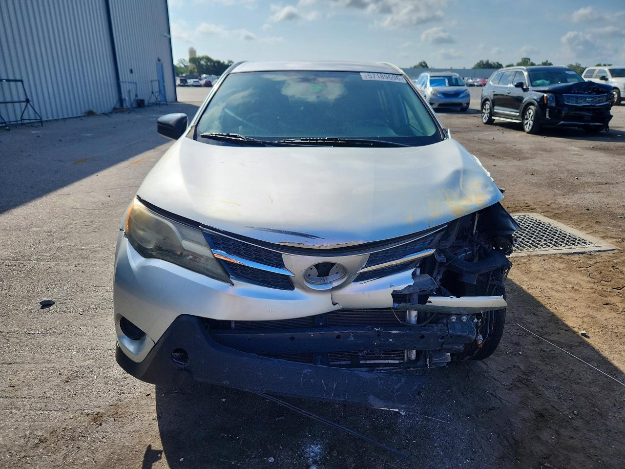 2015 Toyota Rav4 Le Silver vin: 2T3BFREV0FW317622