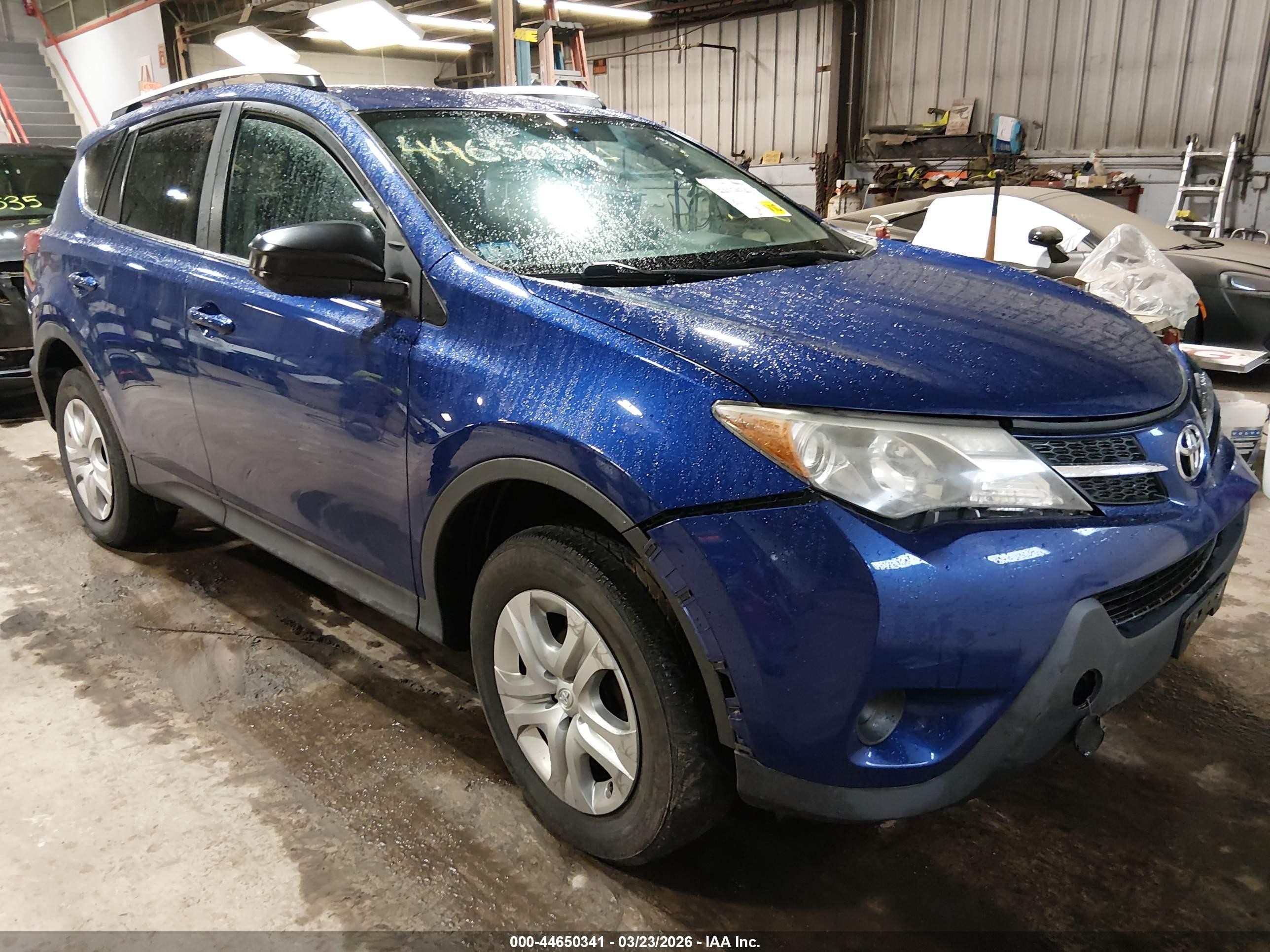 2015 Toyota Rav4 Le Blue vin: 2T3BFREV0FW336767