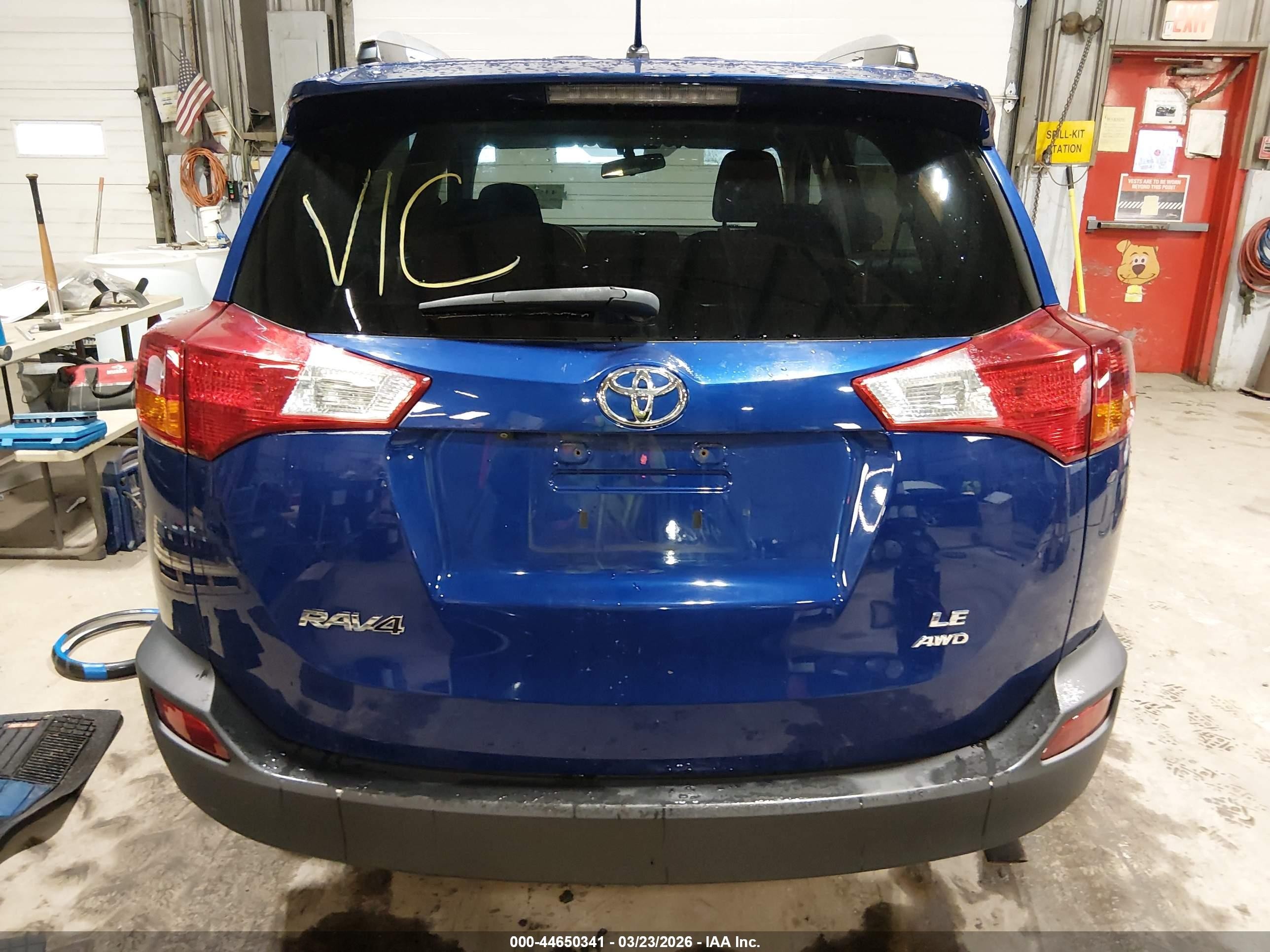 2015 Toyota Rav4 Le Blue vin: 2T3BFREV0FW336767