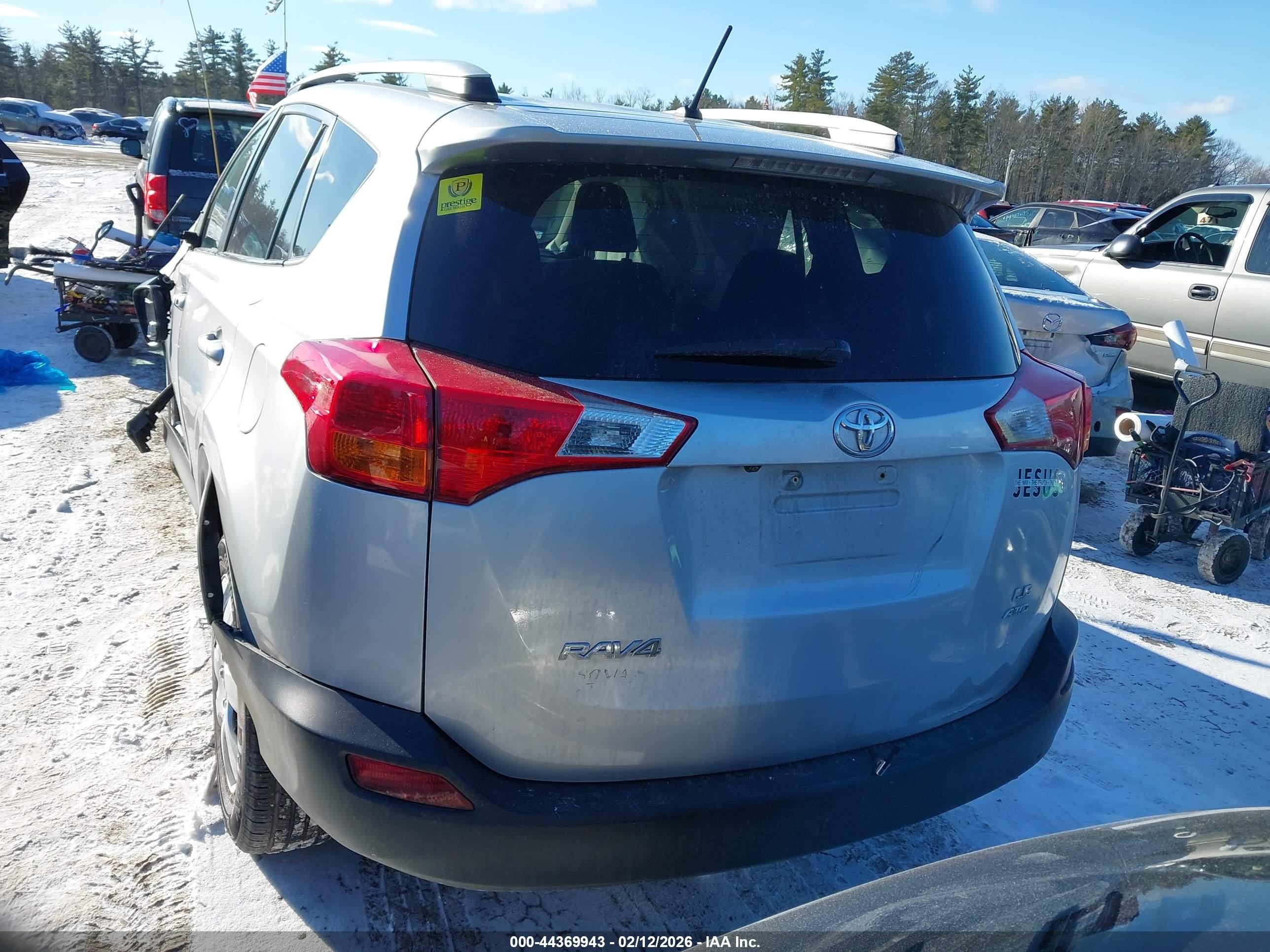 2015 Toyota Rav4 Le Silver vin: 2T3BFREV0FW384222
