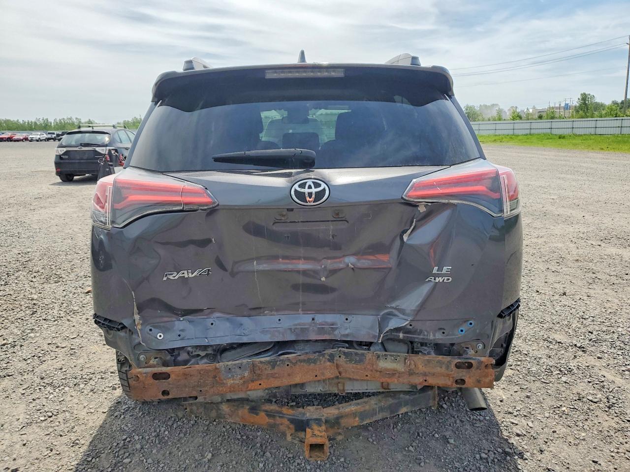 2017 Toyota Rav4 Le Серый vin: 2T3BFREV0HW613680