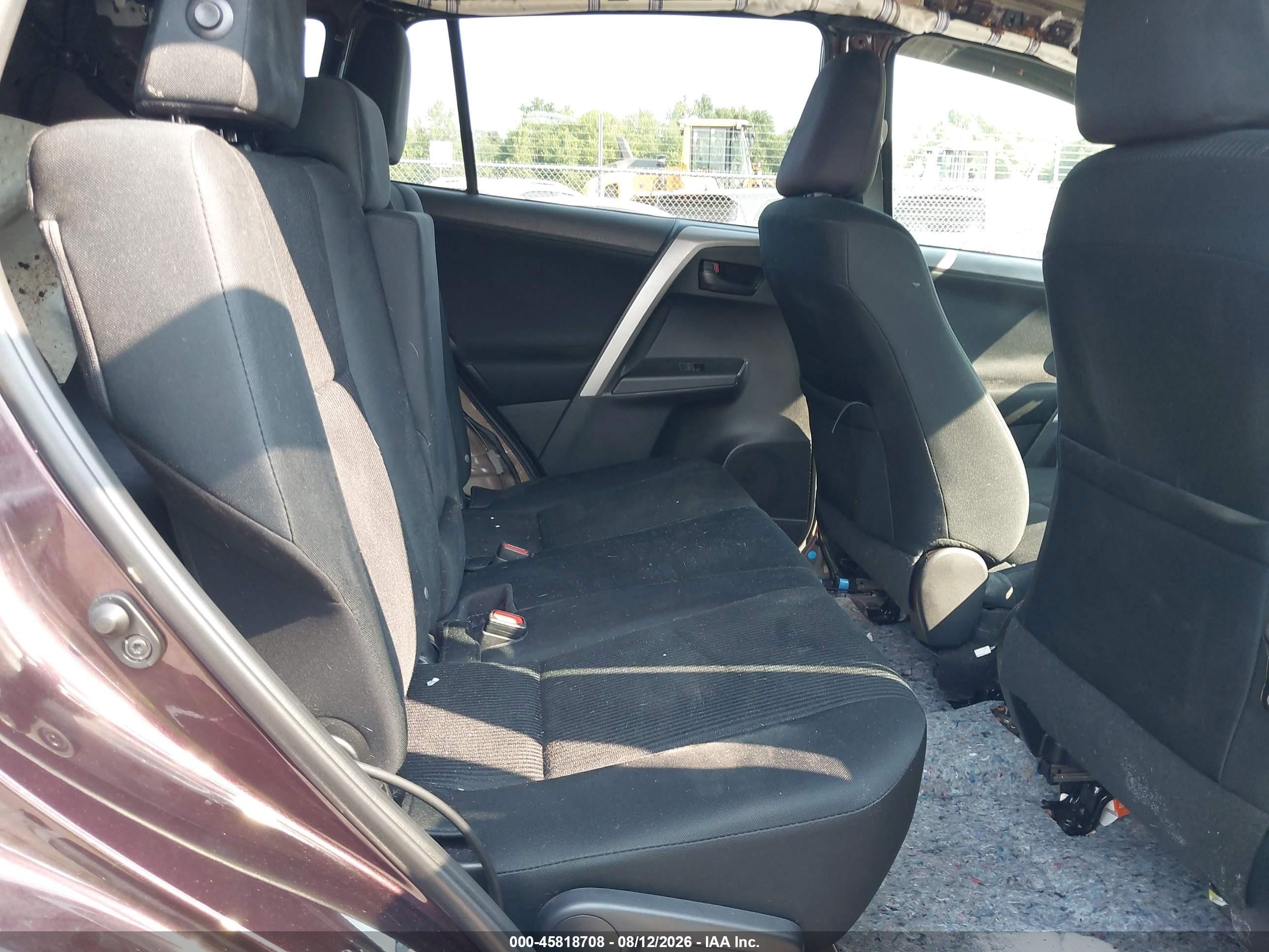 2017 Toyota Rav4 Le Purple vin: 2T3BFREV0HW620256