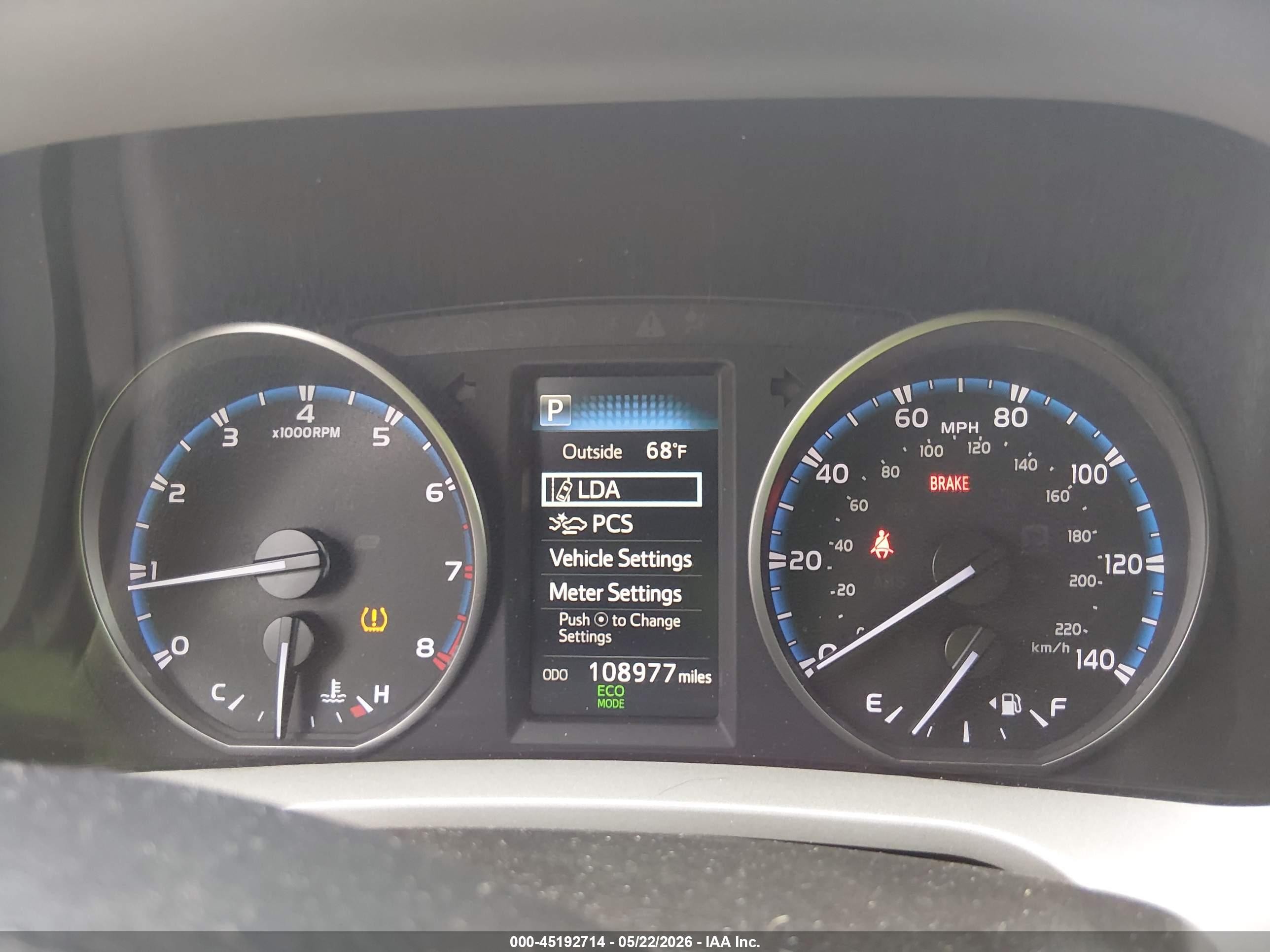2018 Toyota Rav4 Le Gray vin: 2T3BFREV0JW733839