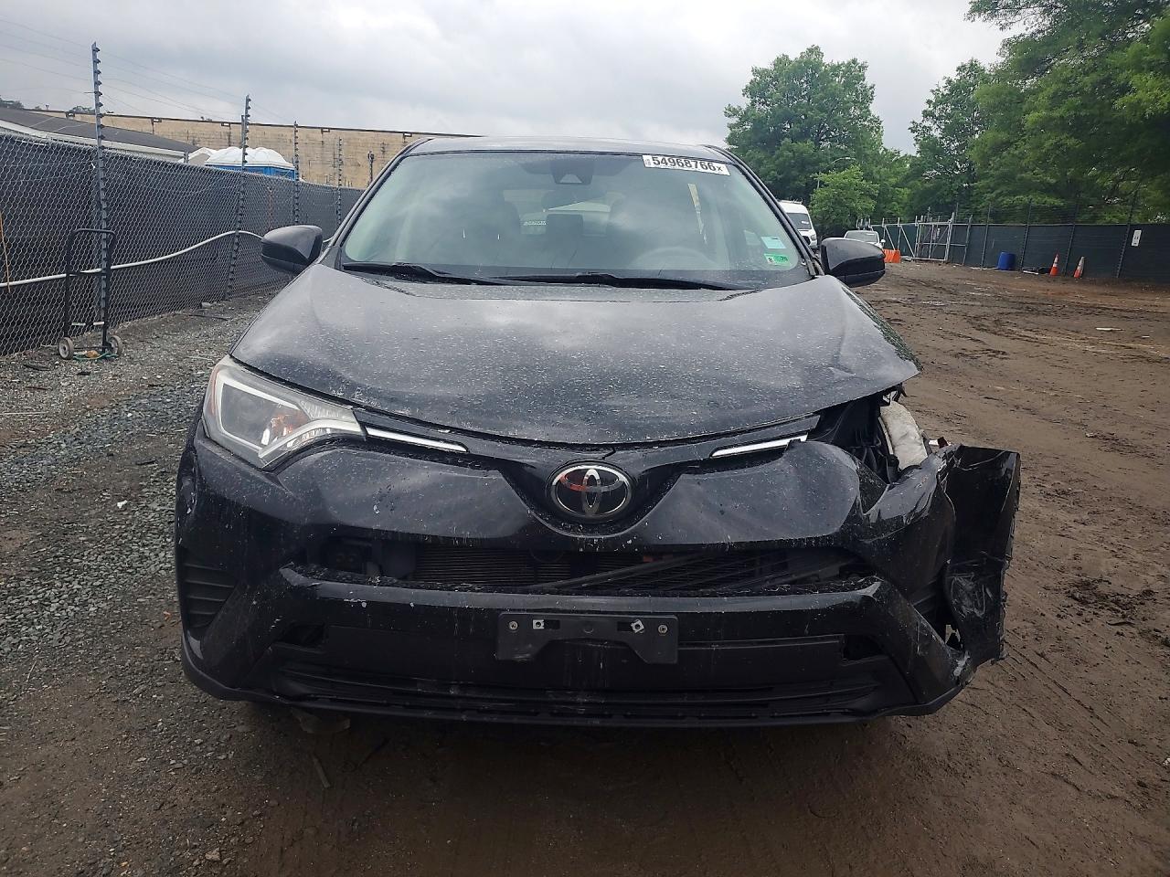 2018 Toyota Rav4 Le Черный vin: 2T3BFREV0JW803467
