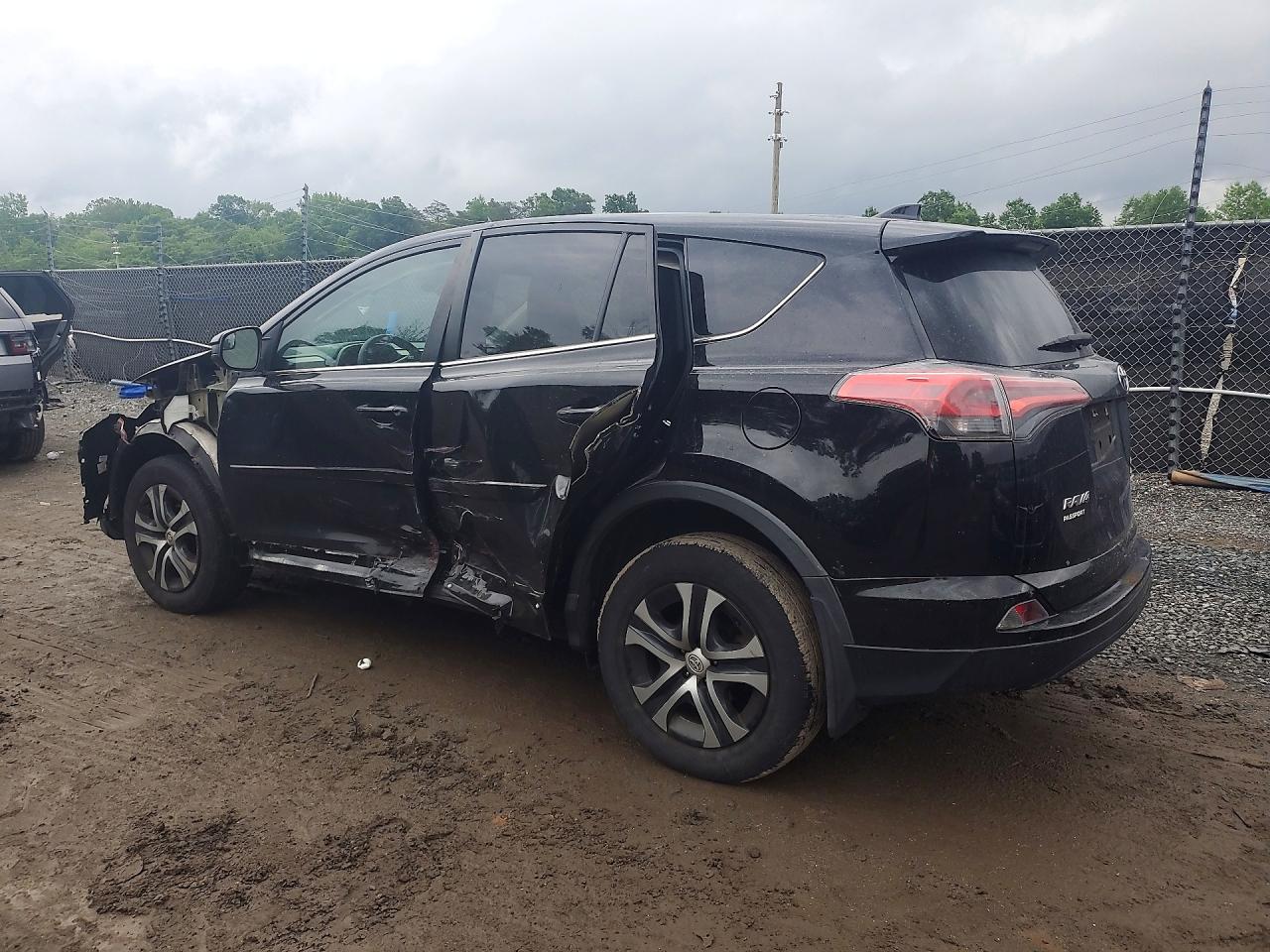2018 Toyota Rav4 Le Черный vin: 2T3BFREV0JW803467