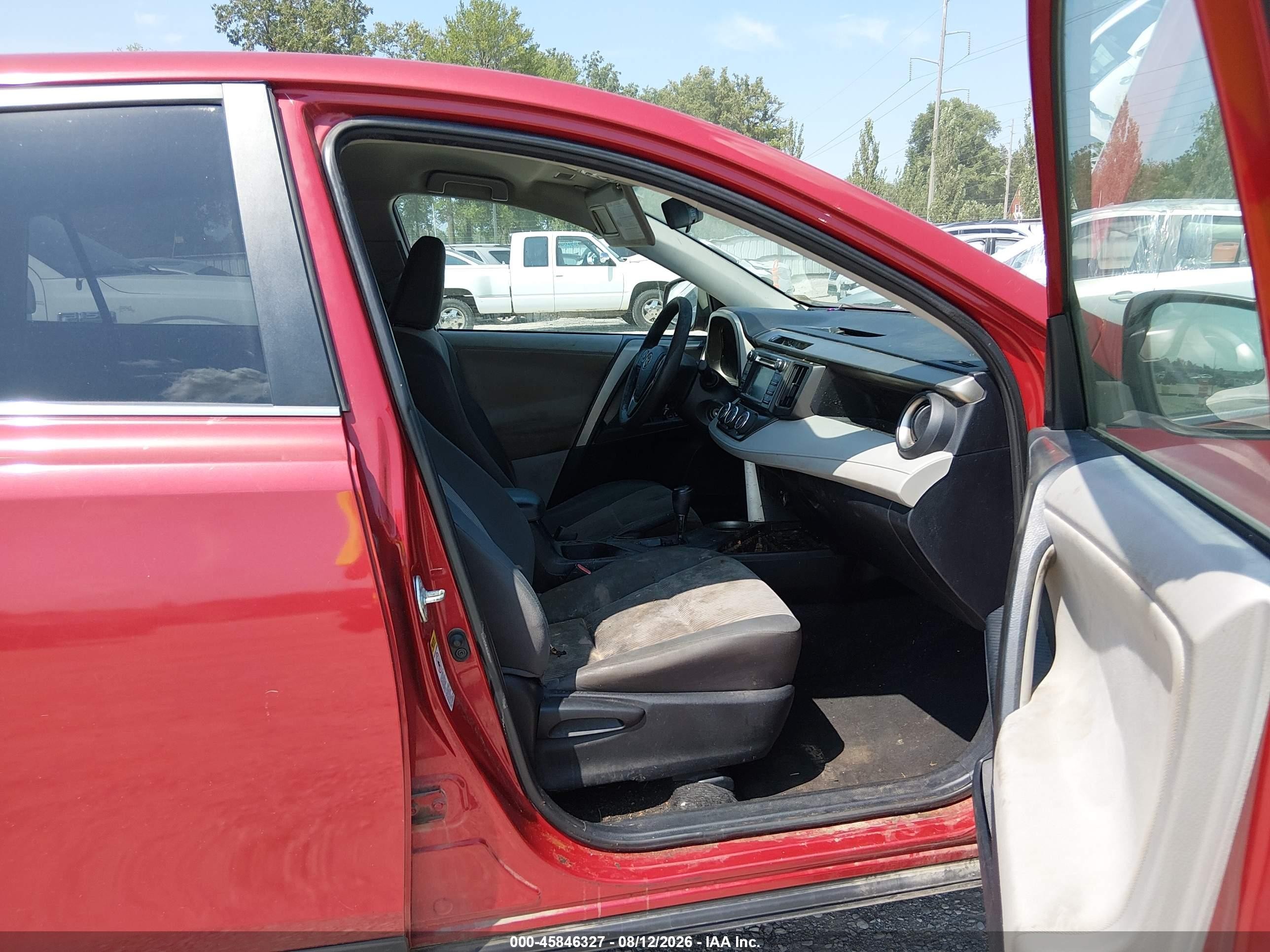 2013 Toyota Rav4 Le Red vin: 2T3BFREV1DW021814