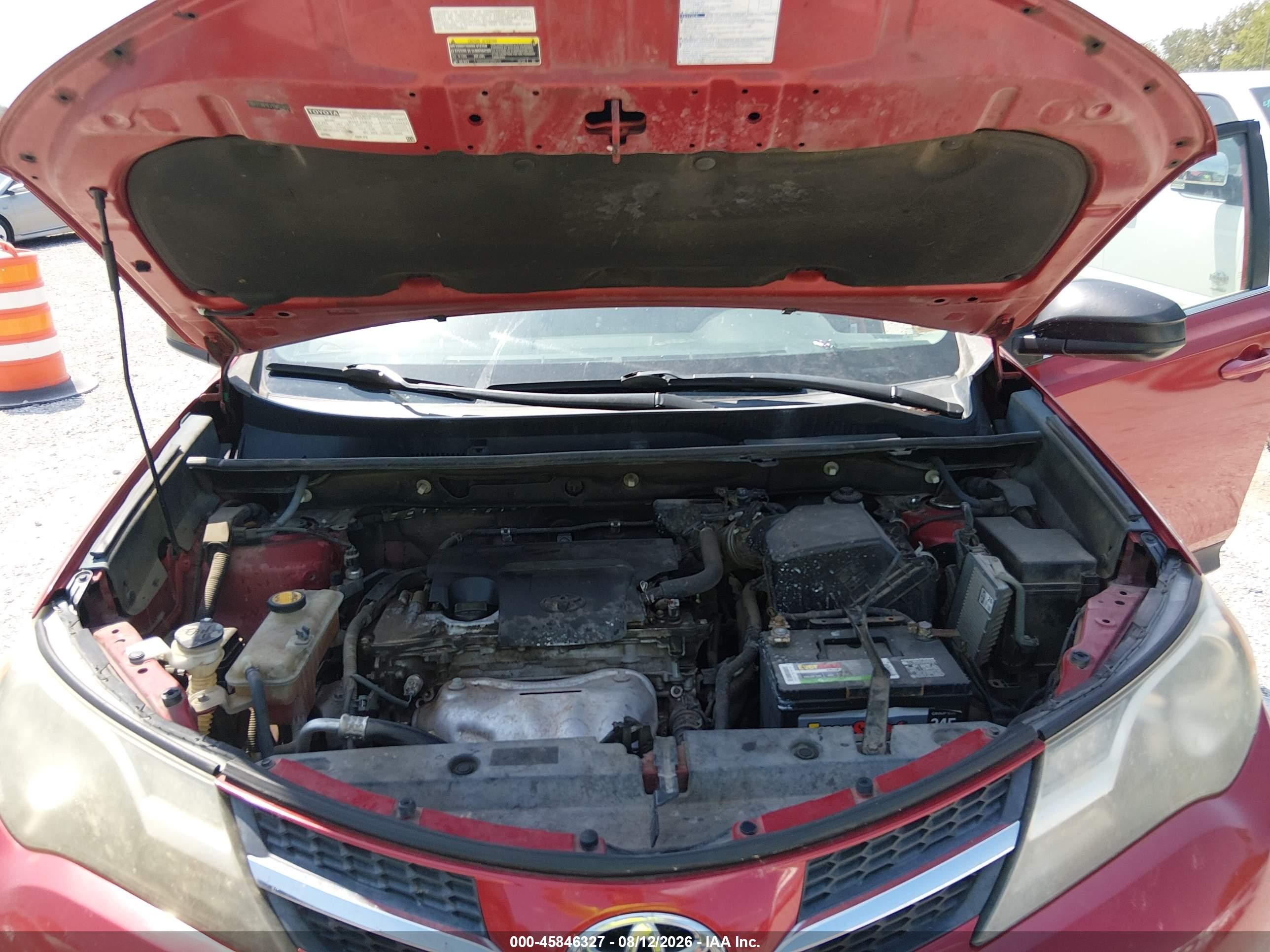 2013 Toyota Rav4 Le Red vin: 2T3BFREV1DW021814